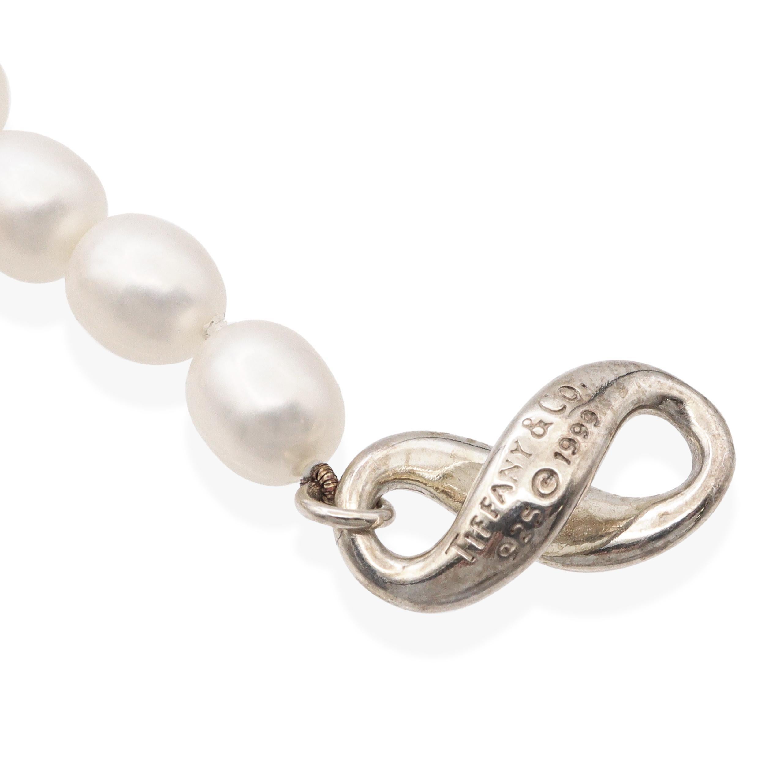 Tiffany & Co. Sterling Silver & Pearl Infinity Necklace For Sale 1