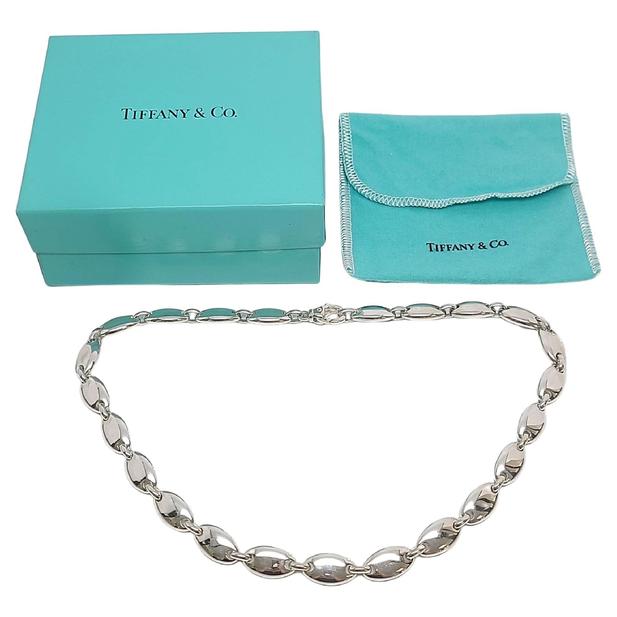 Tiffany and Co. Sterling Silver Pebble Oval Link Necklace w/Pouch