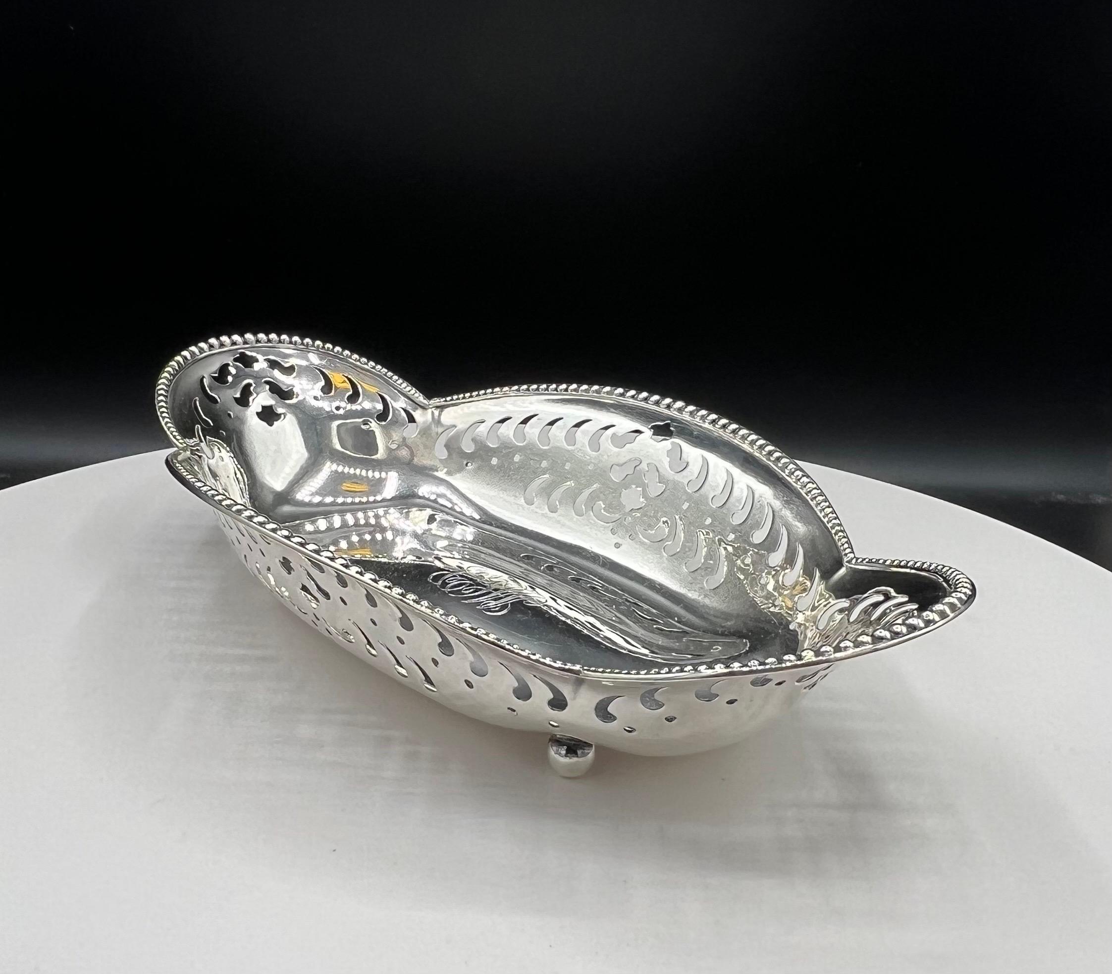 Tiffany & Co., Sterling Silver pierced Condiment Dish For Sale 3