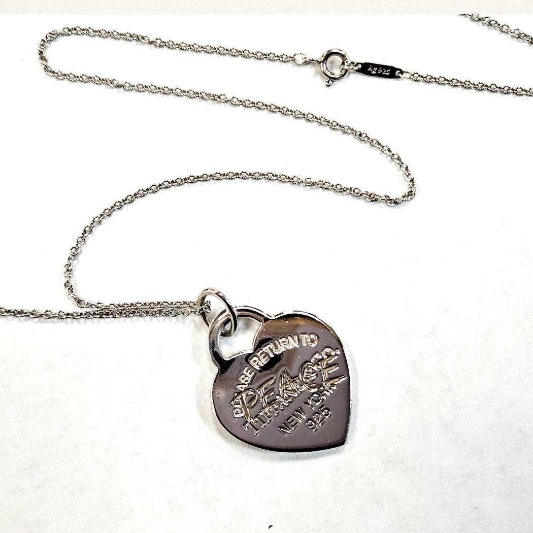 Autentico Tiffany & Co. Collana con ciondolo a forma di cuore 