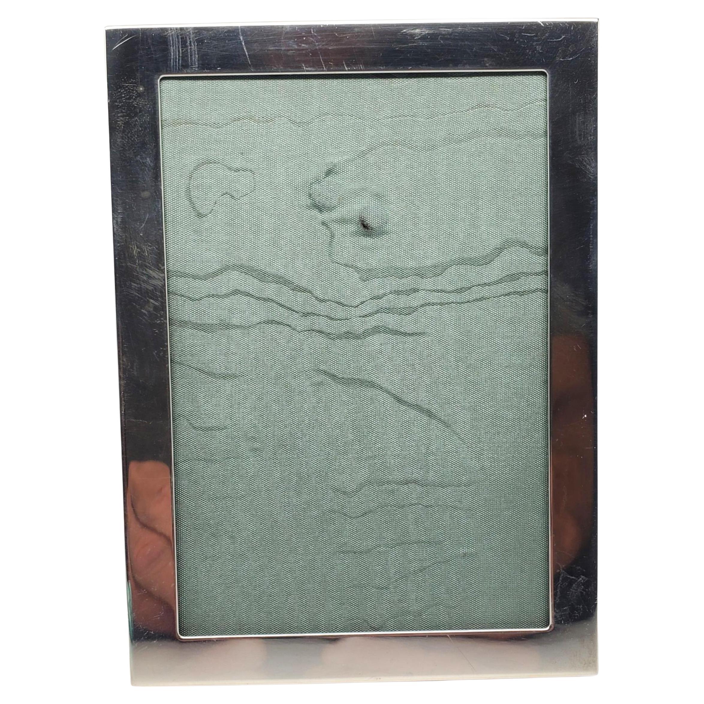 Tiffany & Co. Sterling Silver Rectangle Picture Frame with Pouch #22526 For Sale