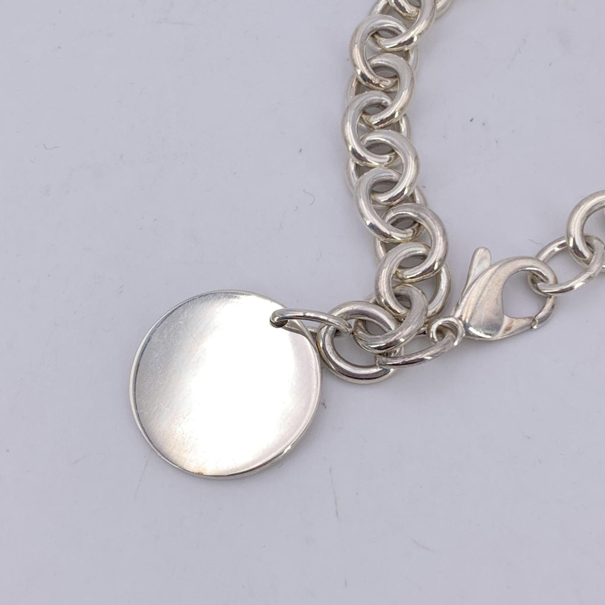 Tiffany & Co. Bracelet en argent sterling avec étiquette Retour à la ronde Excellent état à Rome, Rome