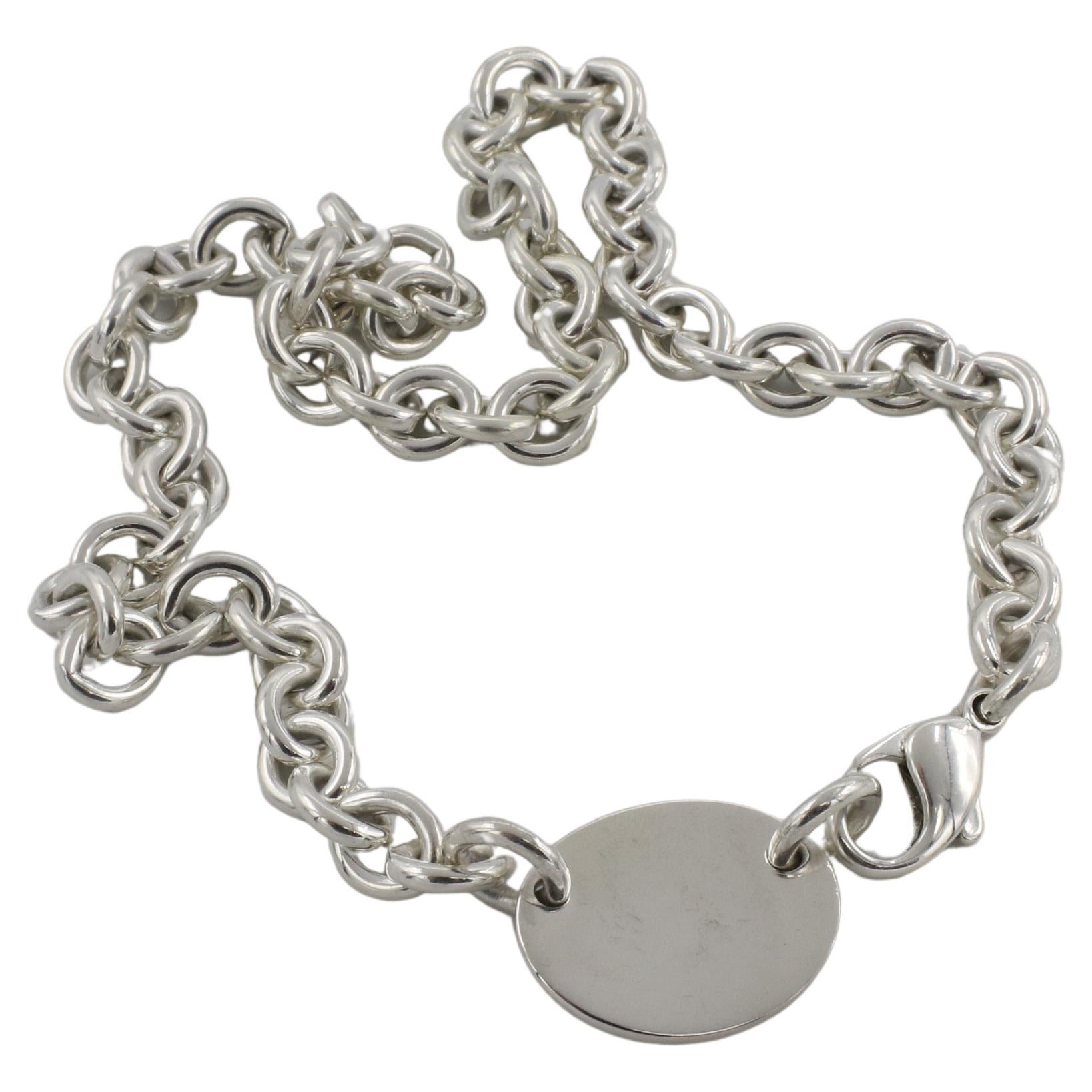 Tiffany & Co. Plata de Ley Vuelta a Tiffany NY Collar de cadena de eslabones con etiqueta ovalada Moderno en venta