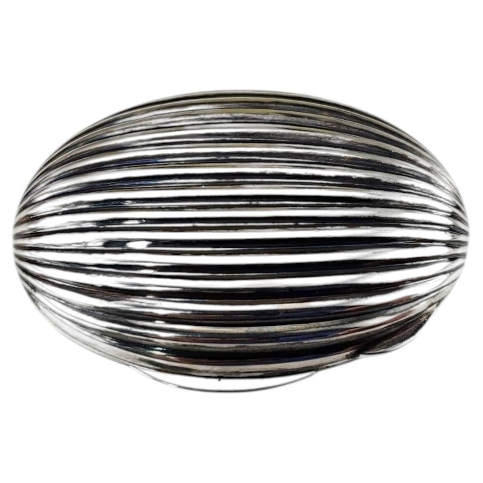 Tiffany & Co. Sterling Silver Ribbed Shell Hinged Pill/Trinket Box #25098