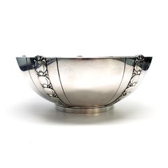 Tiffany & Co. Sterling Silver Salad Bowl Tomato or Pumpkin Vine Pattern
