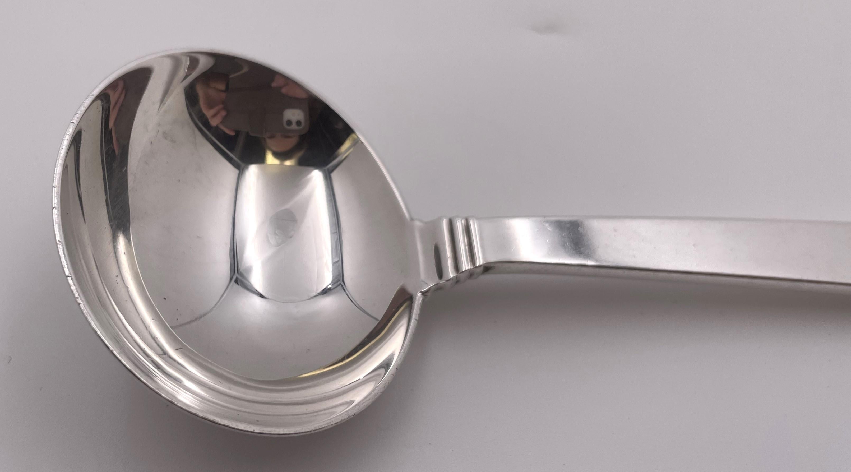 Tiffany & Co. Cuchara para salsa de plata de ley con diseño Hampton Art Decó en venta