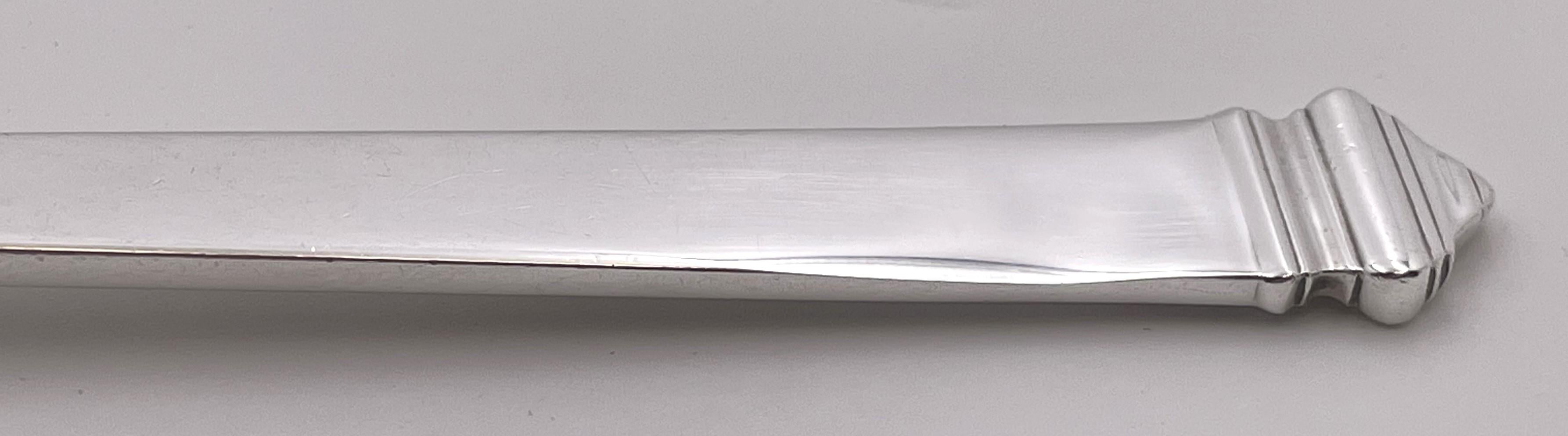 Tiffany & Co. Cuchara para salsa de plata de ley con diseño Hampton Estadounidense en venta