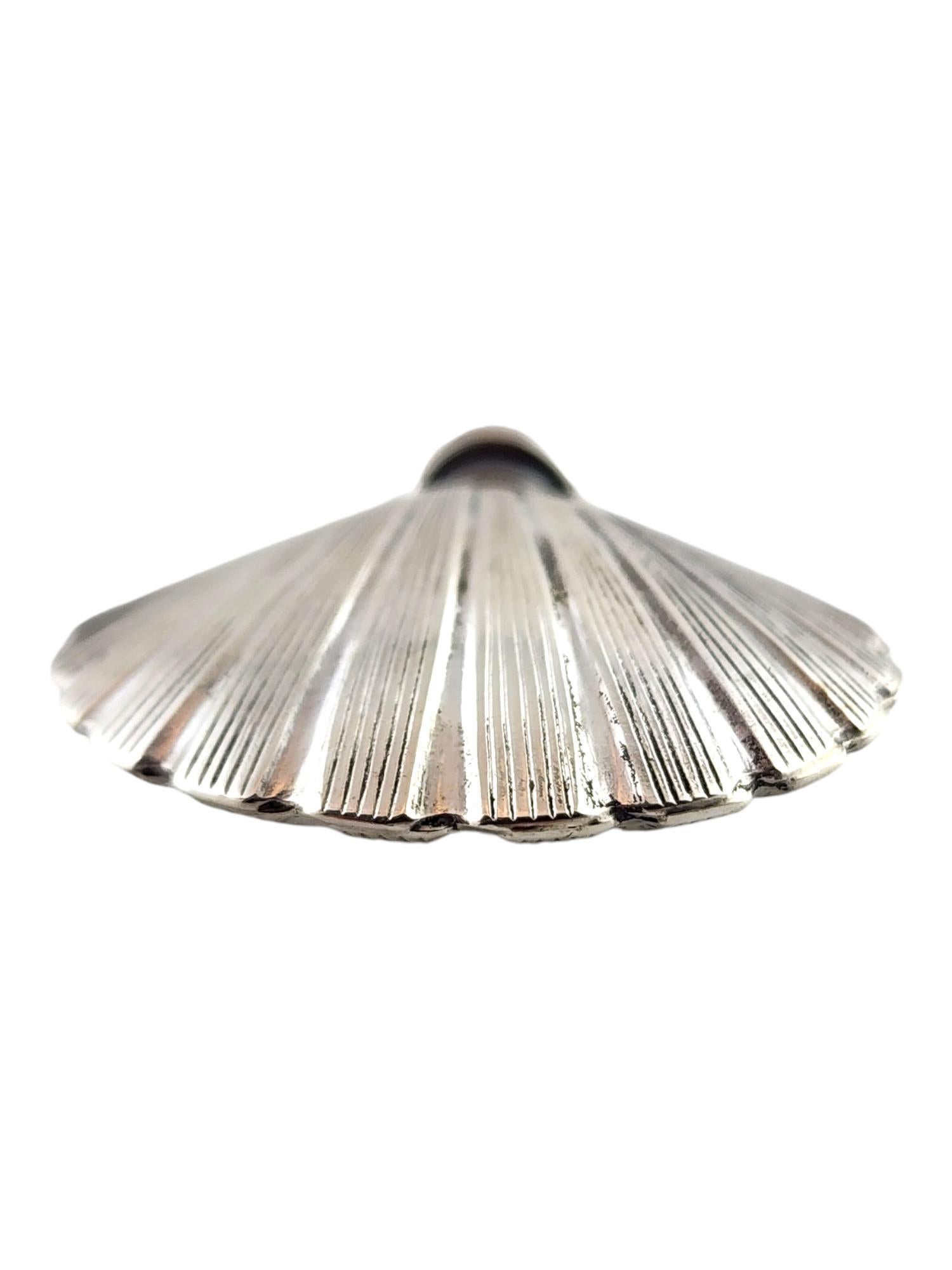 Women's Tiffany & Co Sterling Silver Scallop Shell Perfume Bottle Dabber #19082