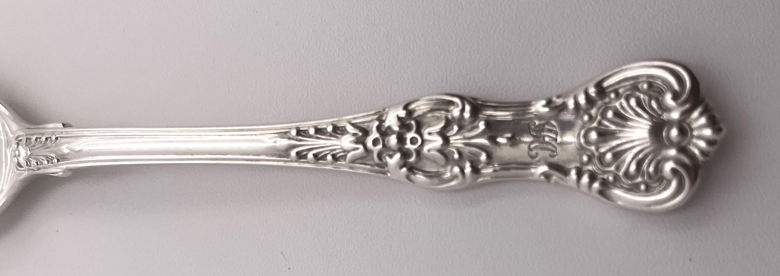 20ième siècle Tiffany & Co. Set de 5 cuillères à demi-masse en argent Sterling King en vente