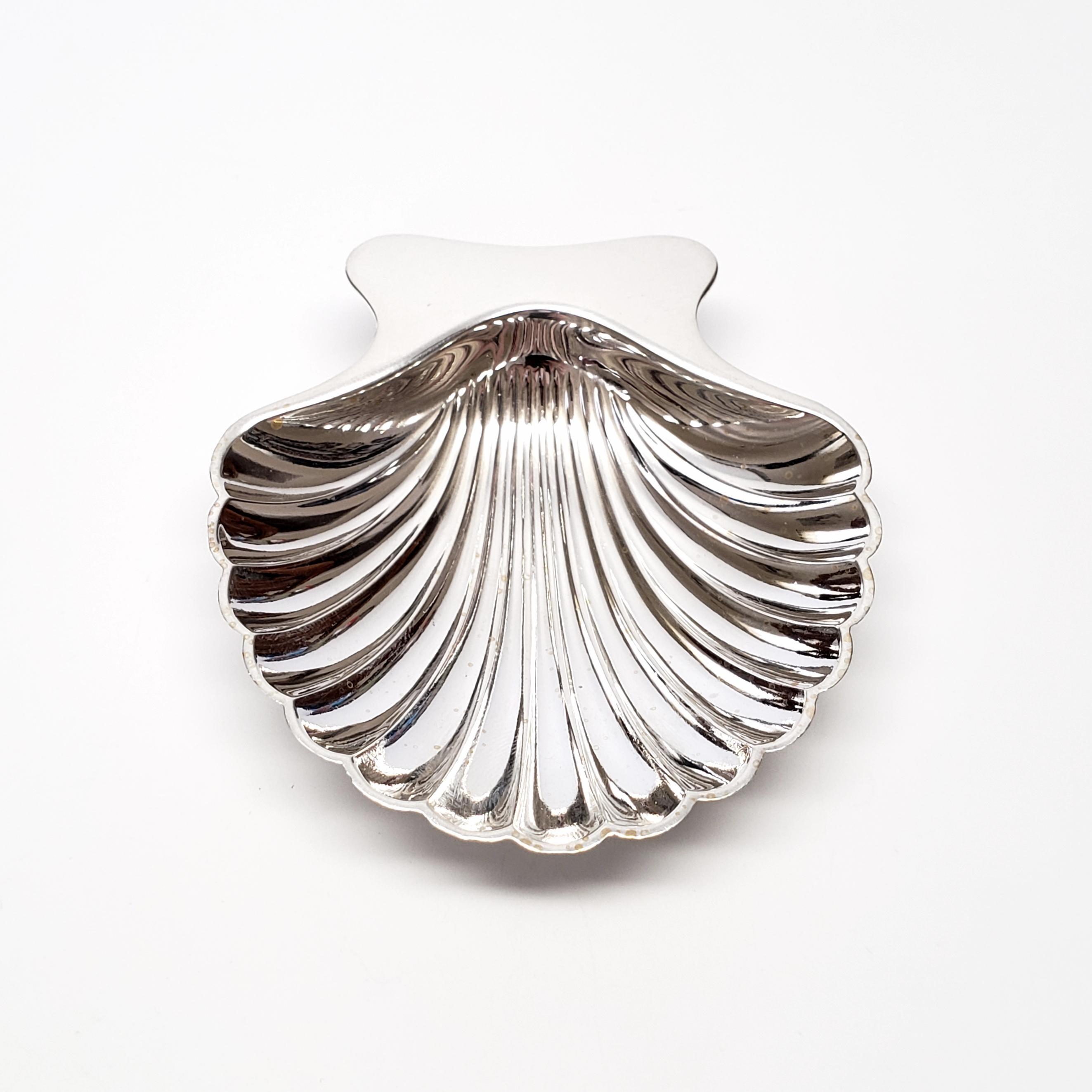 Tiffany & Co Sterling Silver Shell Dish In Good Condition In Washington Depot, CT