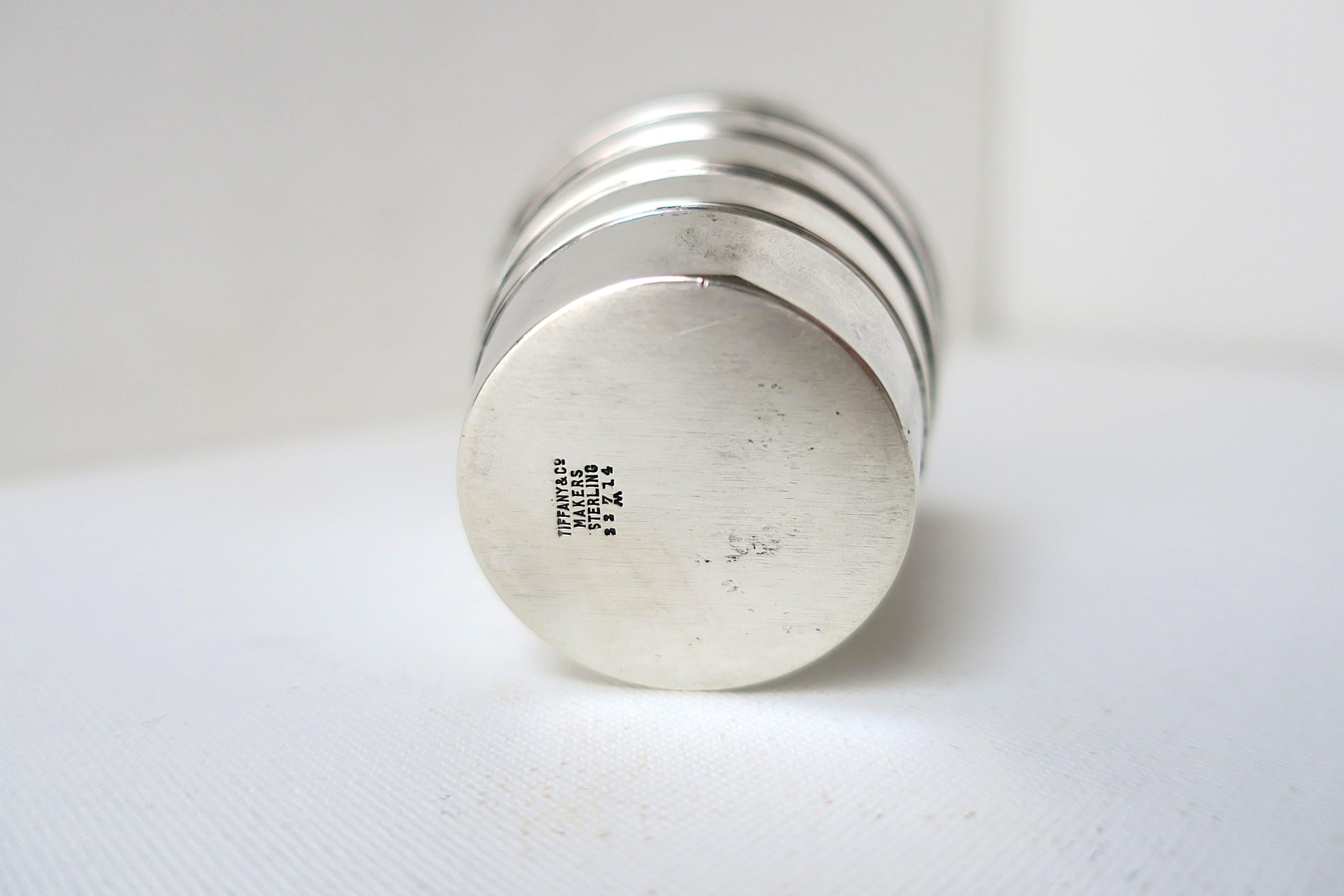 Argento 925 Tiffany & Co. Bicchiere in argento Sterling Shot Glass Periodo Art Deco in vendita