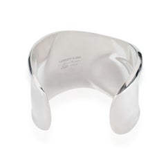 Tiffany & Co. Sterling Silber Kleines Modell Knochenmanschettenarmband, linkes Handgelenk