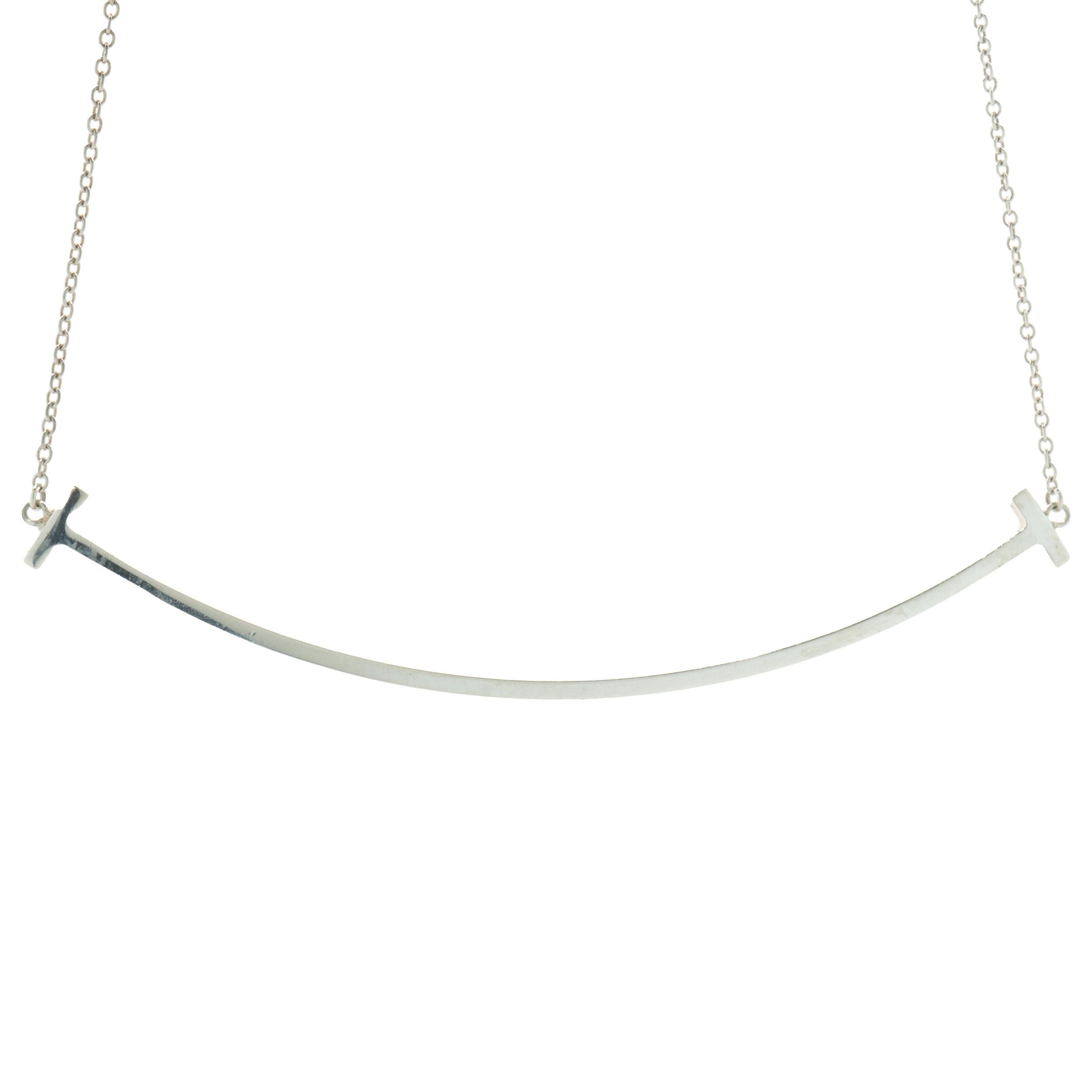 Designer: Tiffany & Co. 
Material: sterling silver
Dimensions: necklace measures 17-inches
Weight: 2.40 grams