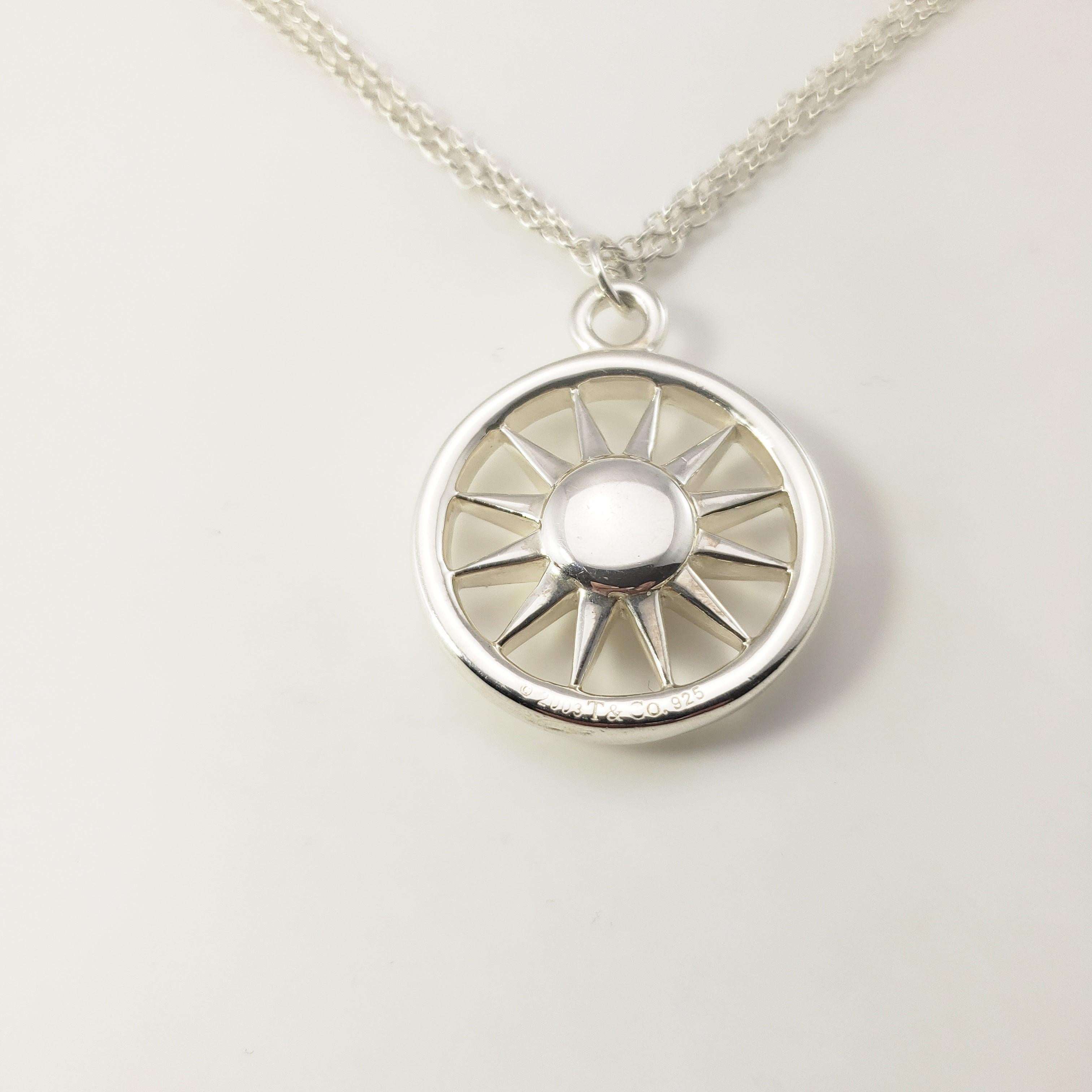 le sundial necklace