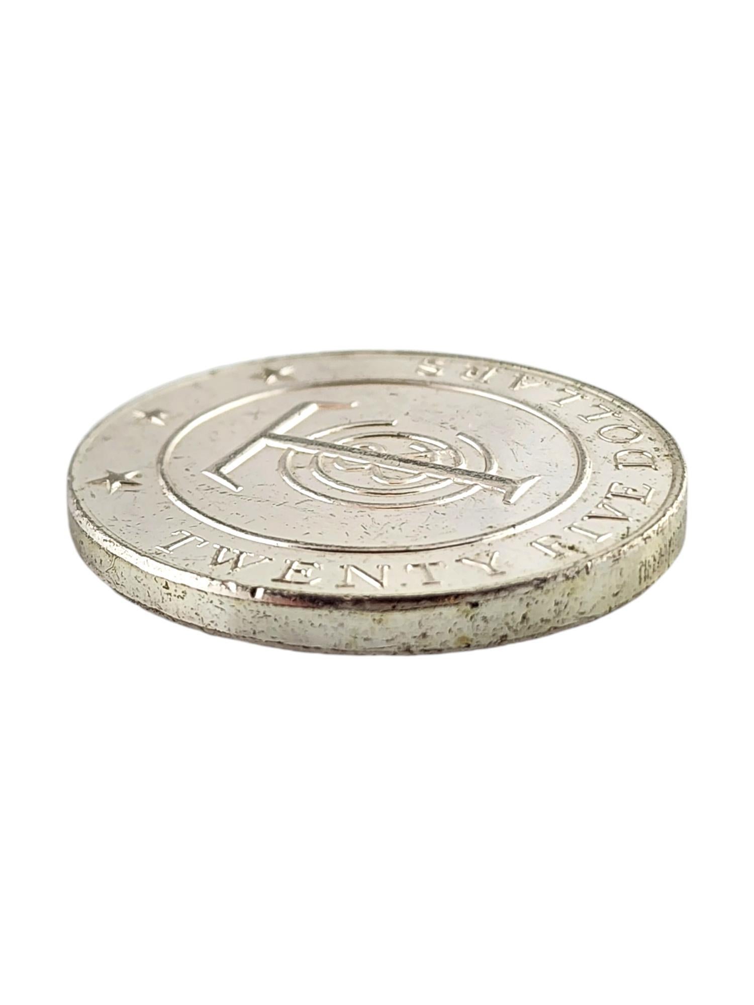 Tiffany & Co Sterlingsilber Fünfundzwanzig Dollar Münze #18432, Tiffany & Co im Zustand „Gut“ im Angebot in Washington Depot, CT