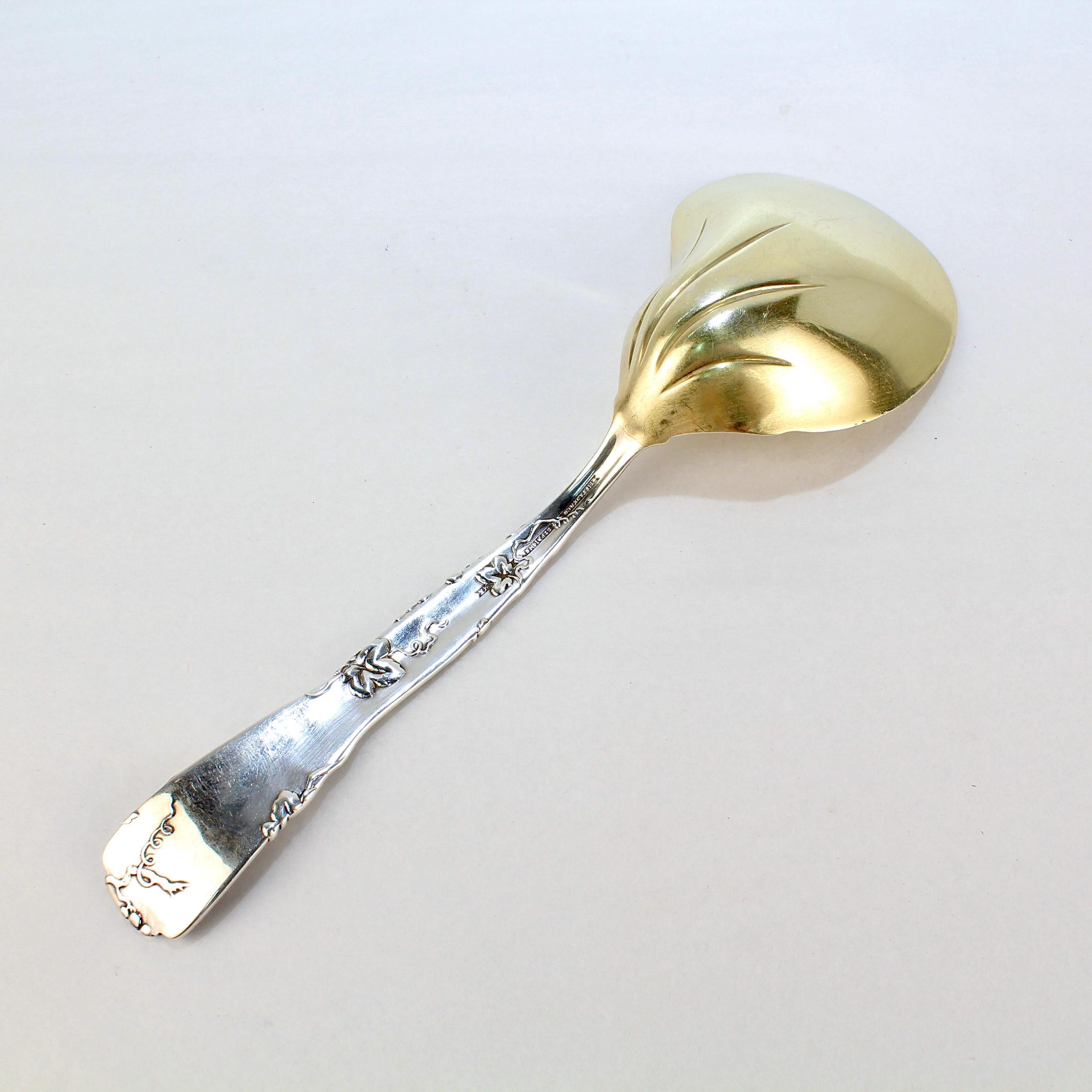da uomo o donna Tiffany & Co. Cucchiaio da portata in argento sterling con motivo a vite in vendita