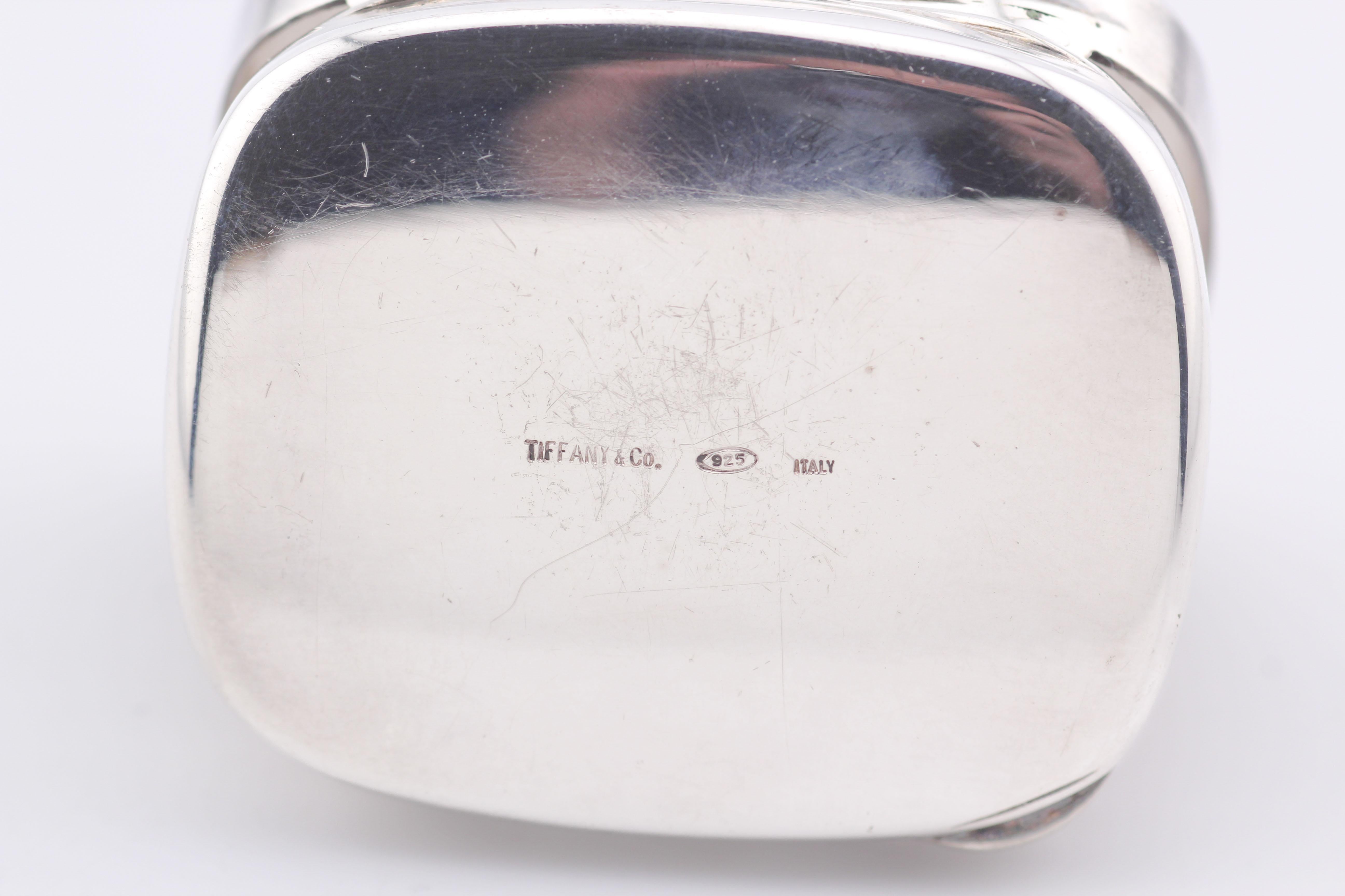 Tiffany & Co. Boîte à pilules rectangulaire vintage en argent sterling avec motif rayé en vente 5