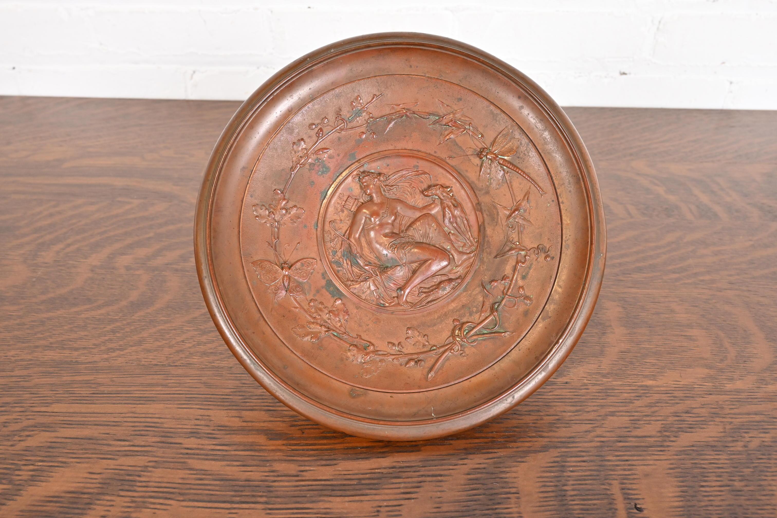 Tiffany & Co. Style Antique Victorian Patinated Copper Footed Centerpiece Bowl For Sale 3