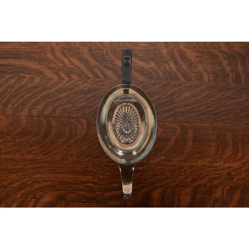 Plaqué argent Tiffany & Co. Bouilloire ou cafetière en métal argenté de style Art Déco en vente