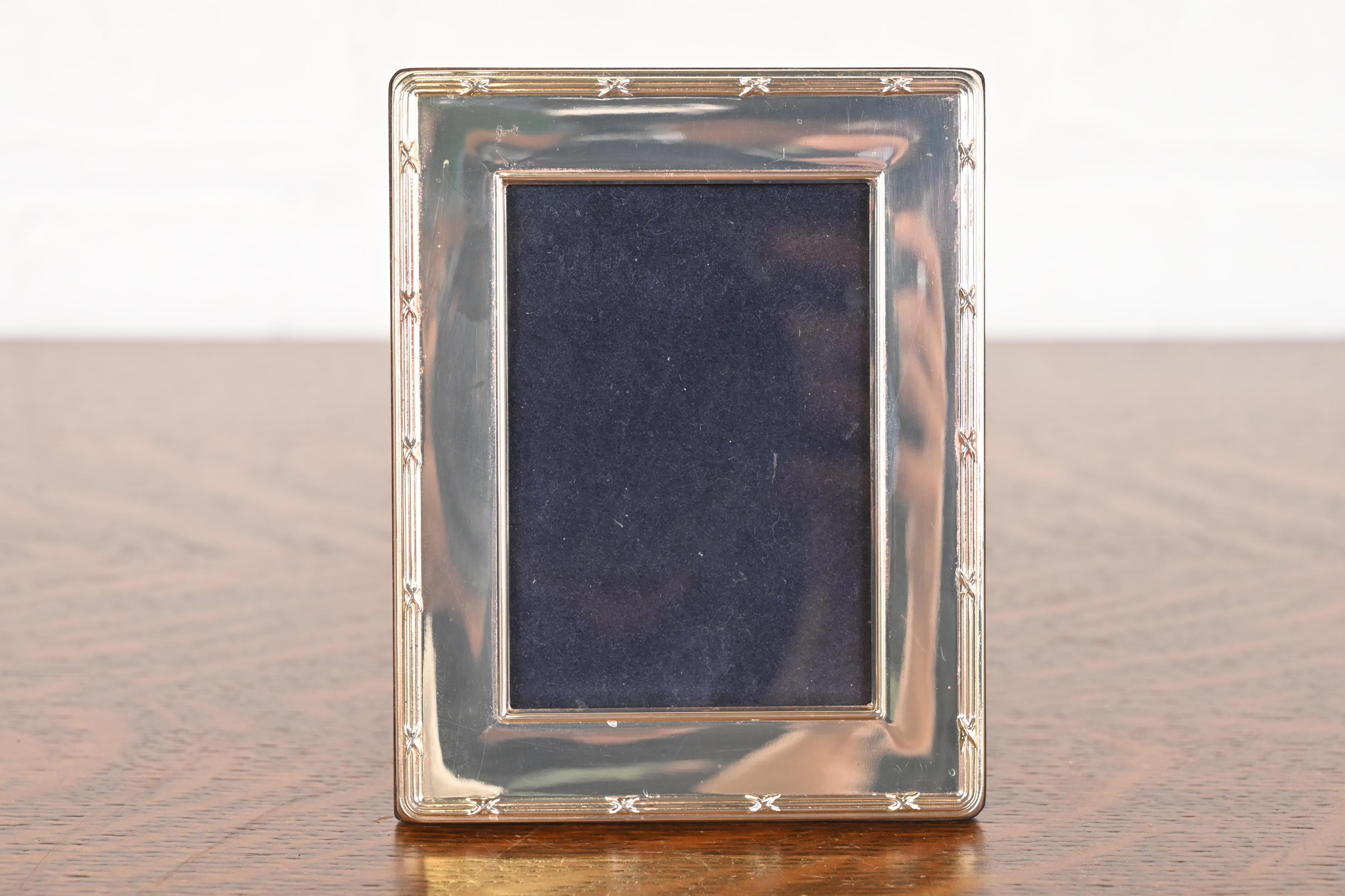 Tiffany & Co. Style Art Deco Sterling Silver Picture Frame In Good Condition For Sale In South Bend, IN