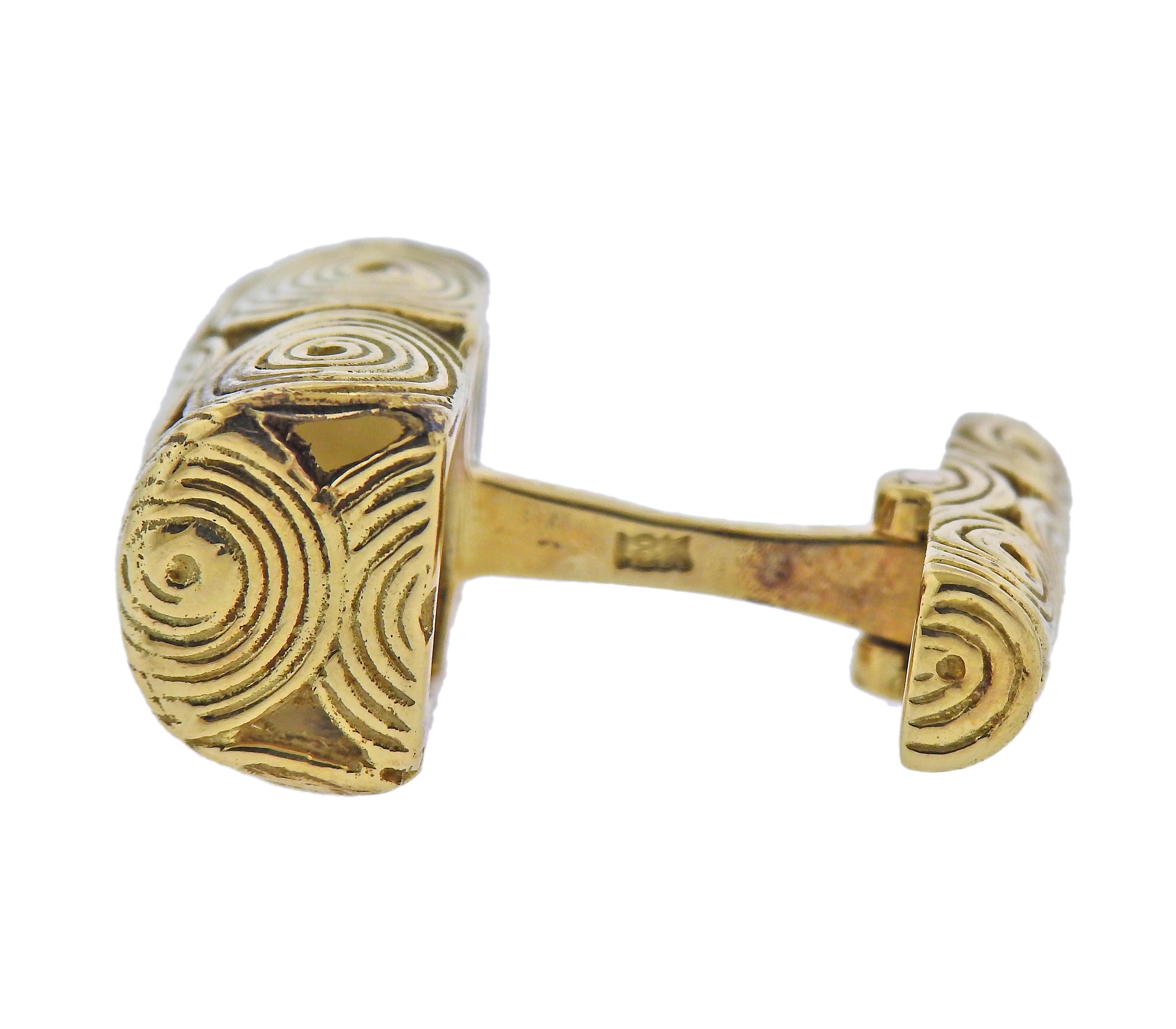 Tiffany & Co. Swirl Motif Gold Cufflinks In Excellent Condition For Sale In New York, NY
