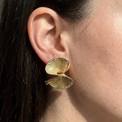 Tiffany & Co. Swirl Ribbon Shell Design Earrings