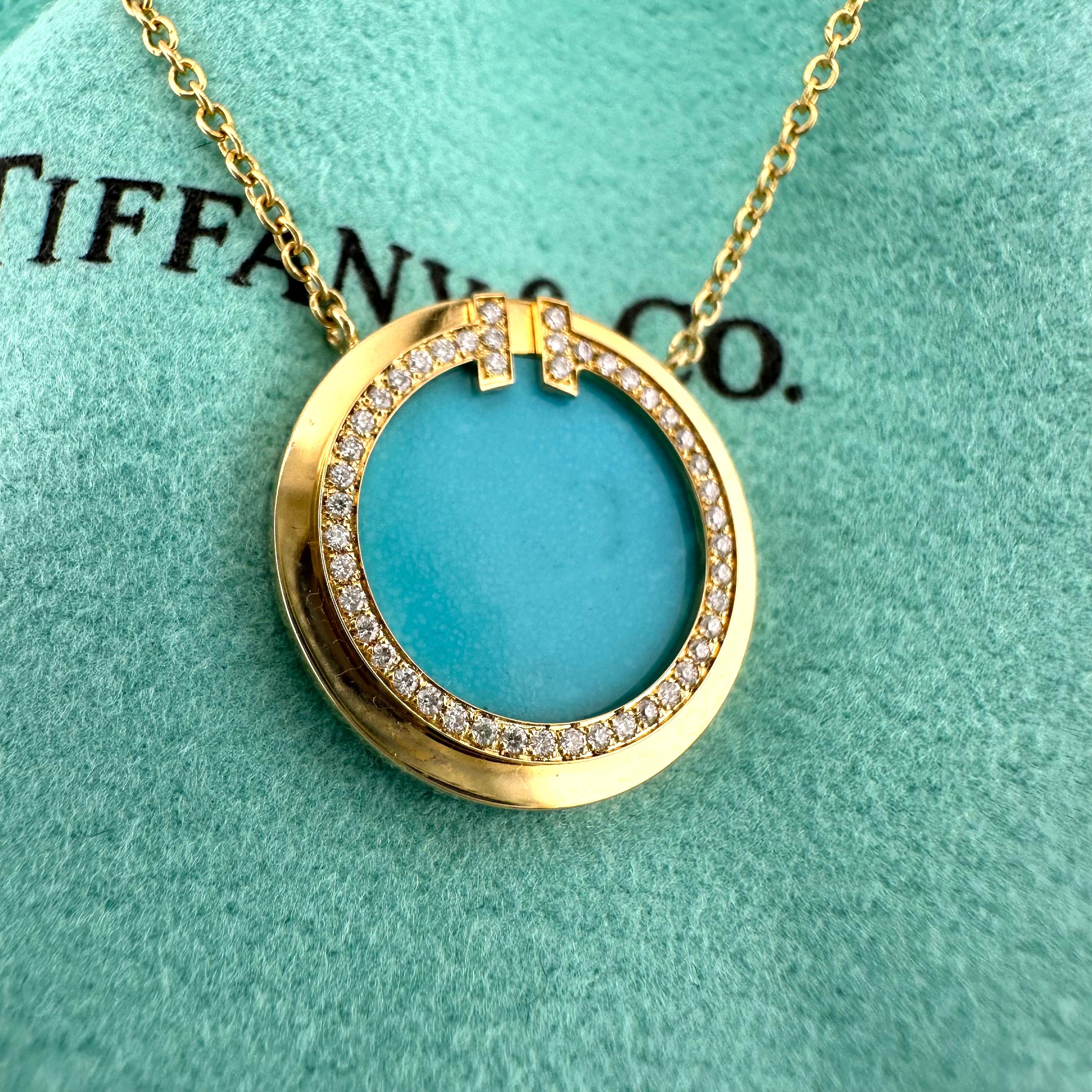 Collar Colgante Círculo Tiffany & Co T Diamante y Turquesa Oro Amarillo 18k en venta 6