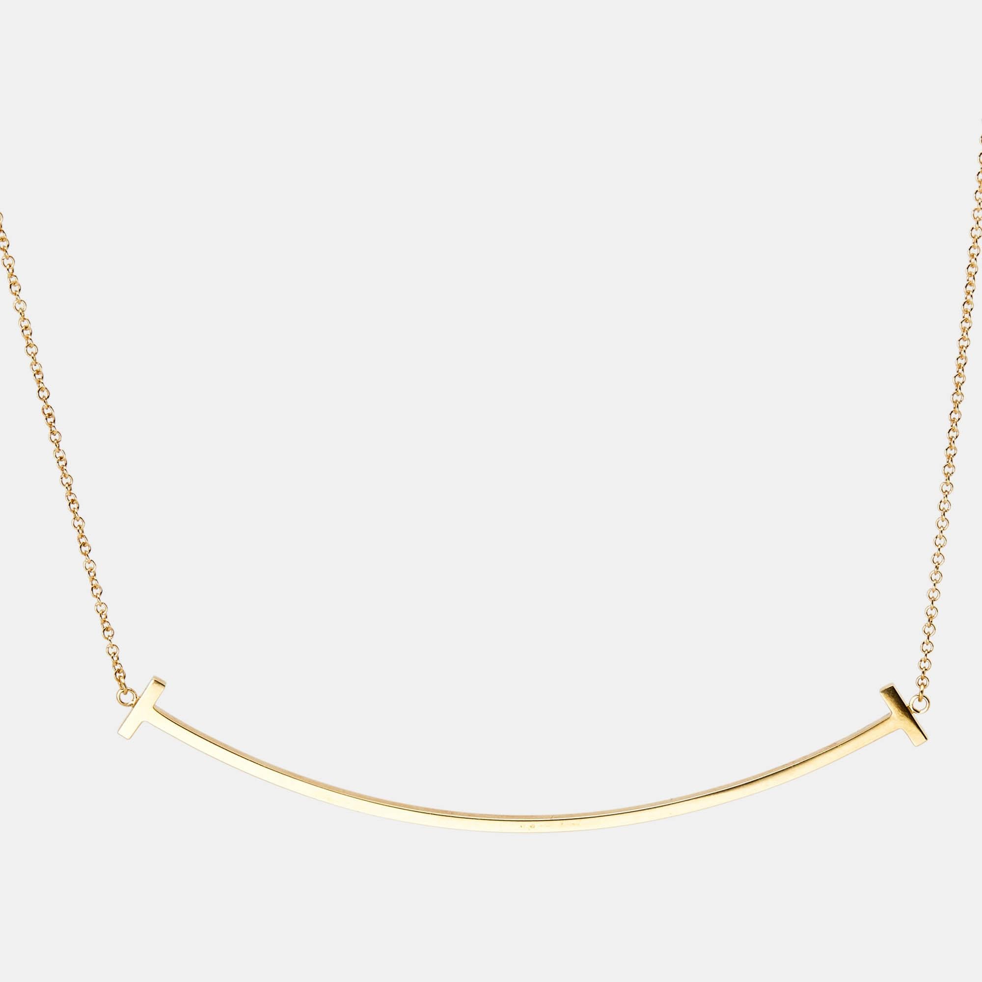 Tiffany & Co. T Smile 18k Yellow Gold Extra Large Pendant Necklace In Good Condition For Sale In Dubai, Al Qouz 2