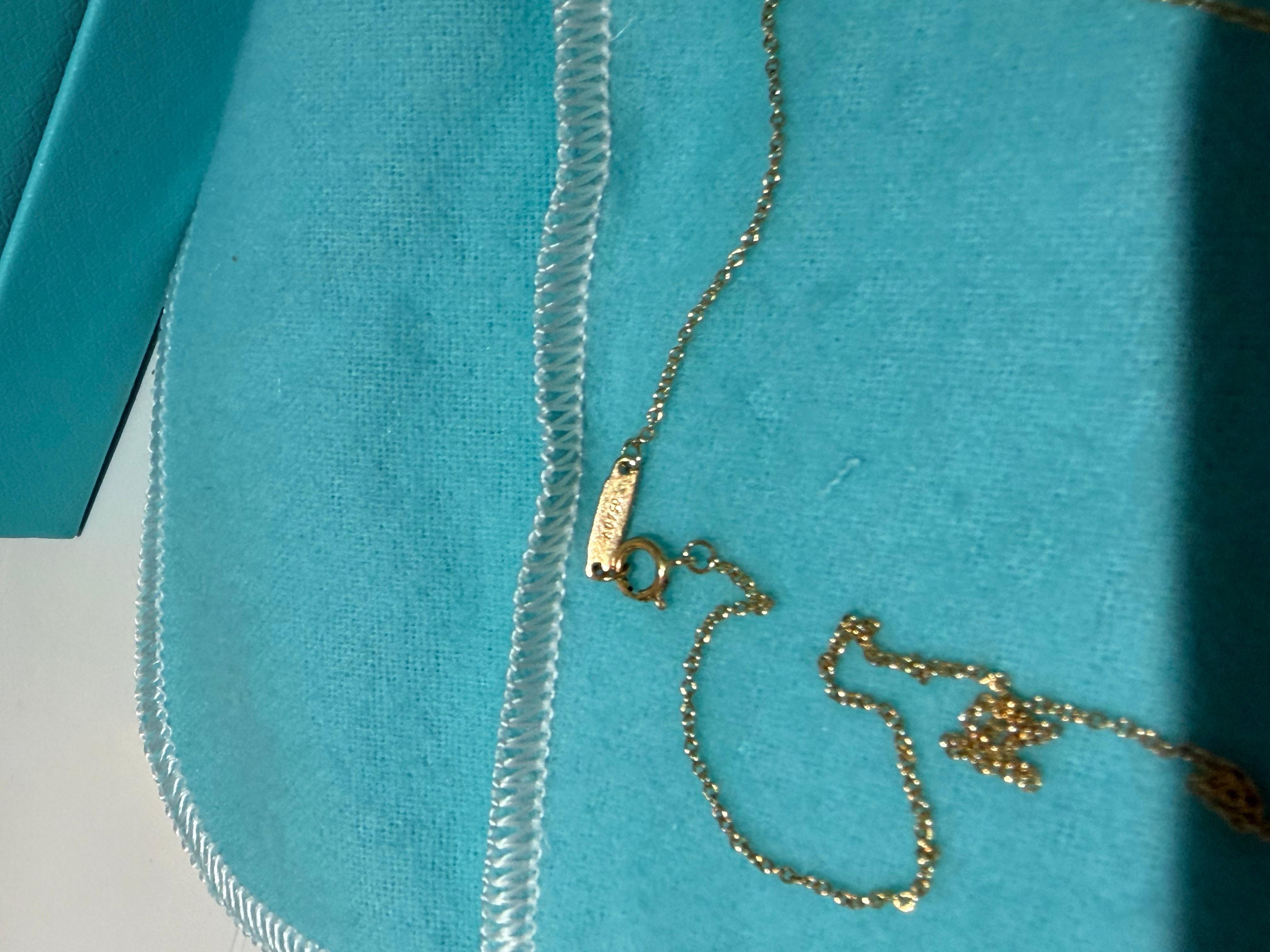 da uomo o donna Tiffany & co T Smile Pendant in Rose Gold with Diamonds in vendita