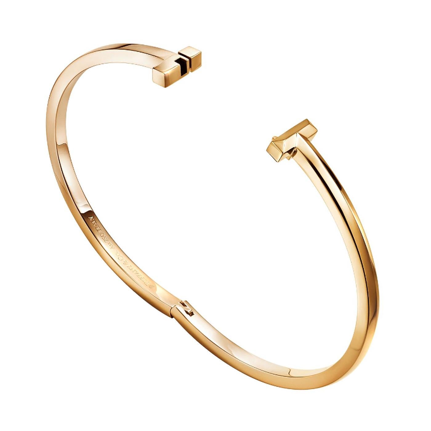 Modernist Tiffany & Co T T1 Narrow Hinged Bangle in 18k Gold Medium Size For Sale