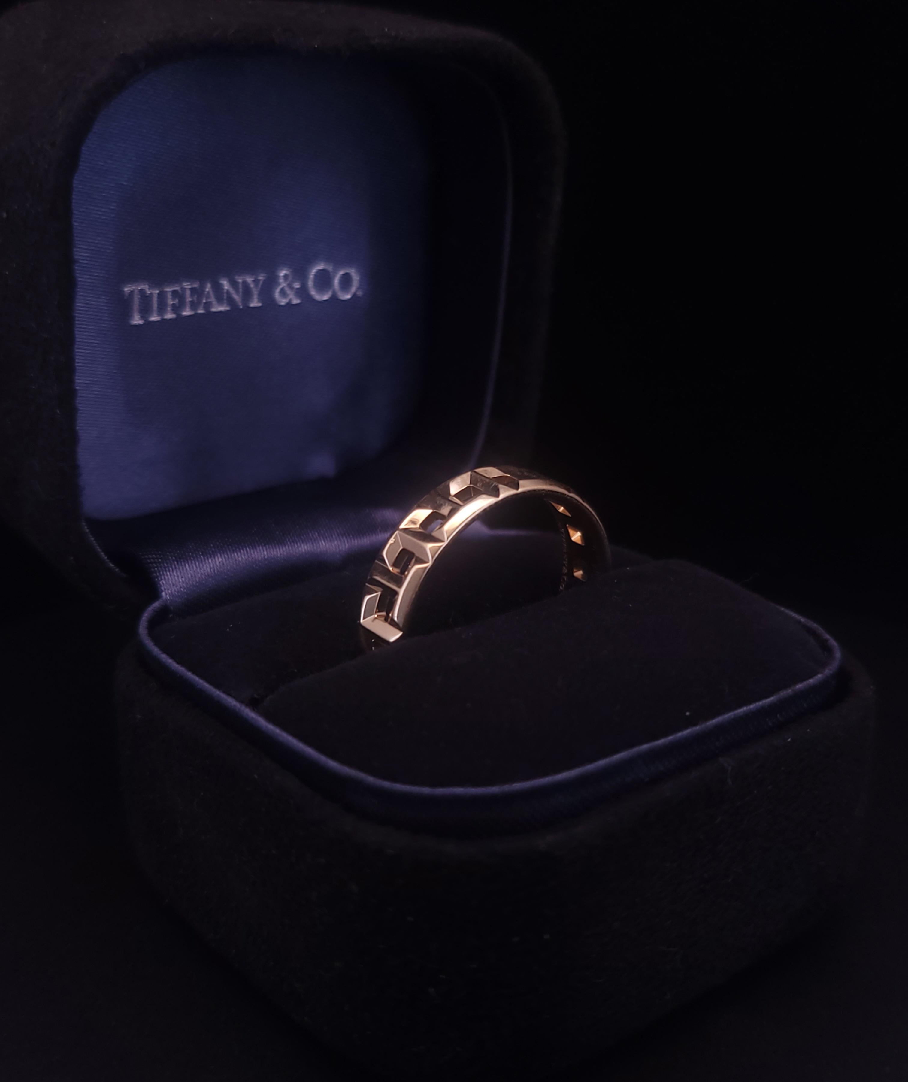 Tiffany & Co. T Trueing Weit 18K  Gelbgold-Ring Größe 9,25 im Zustand „Hervorragend“ im Angebot in New York, NY