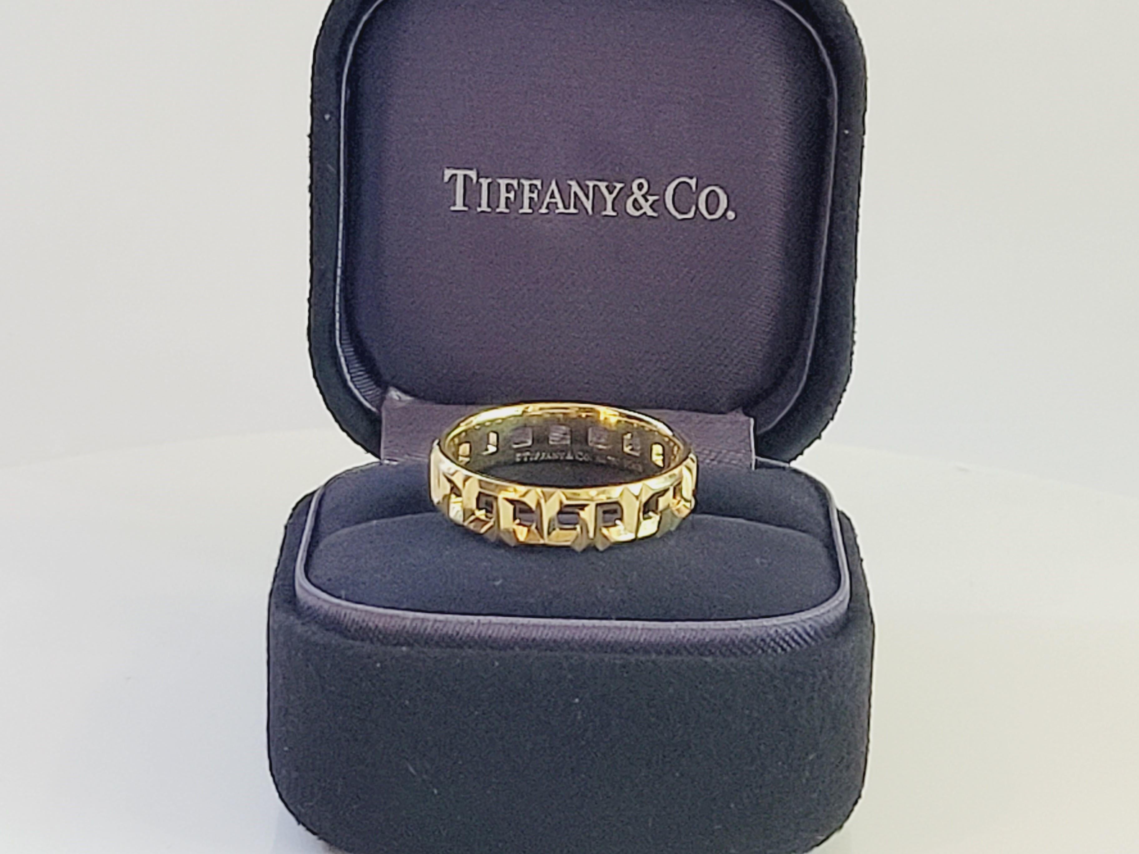 Tiffany & Co. T Trueing Weit 18K  Gelbgold-Ring Größe 9,25 Damen im Angebot