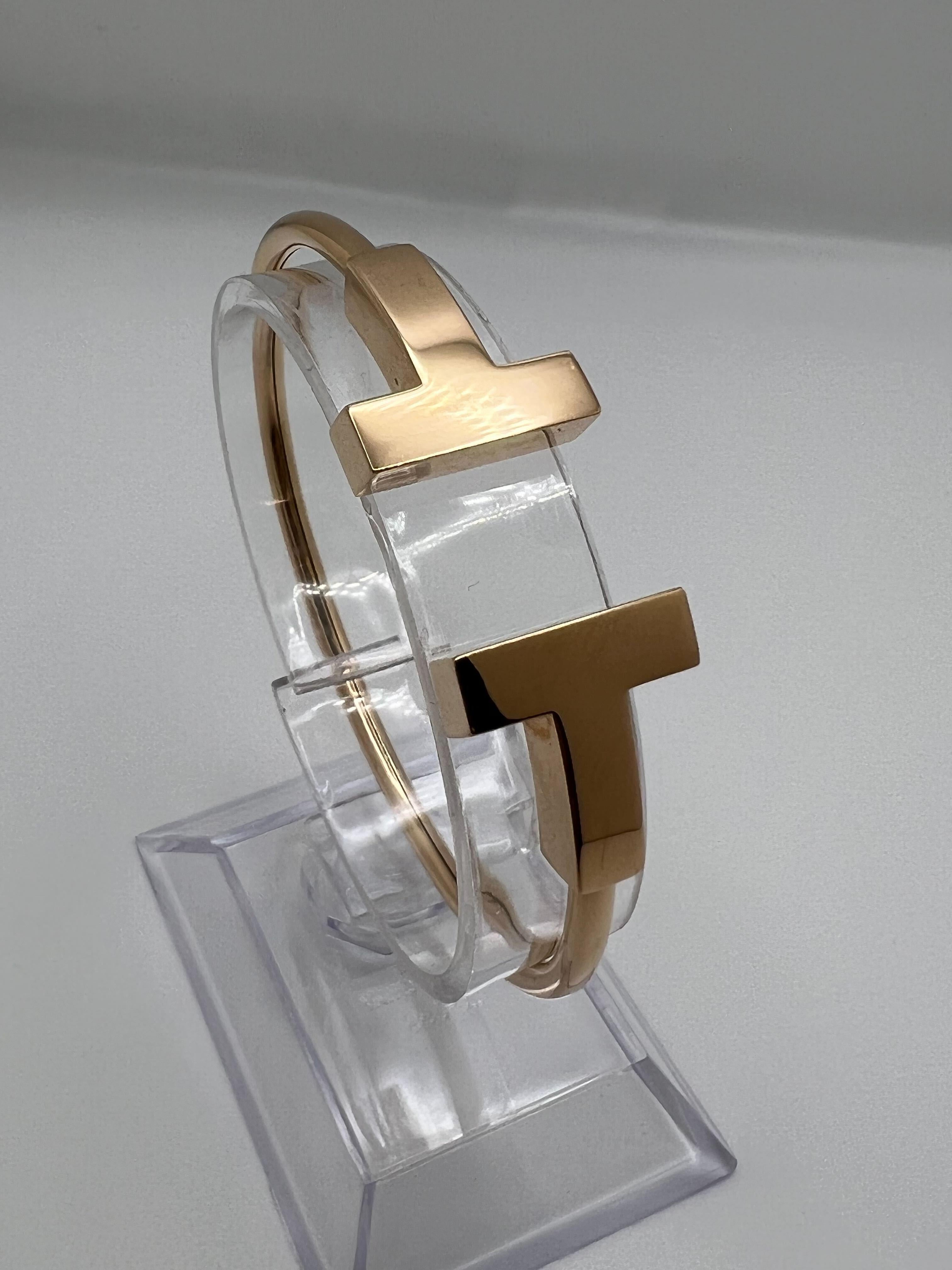 T WIDE WIRE BRACELET