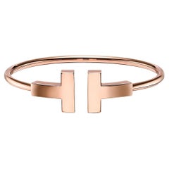 Tiffany & Co. T Bracelet large en fil d'or rose