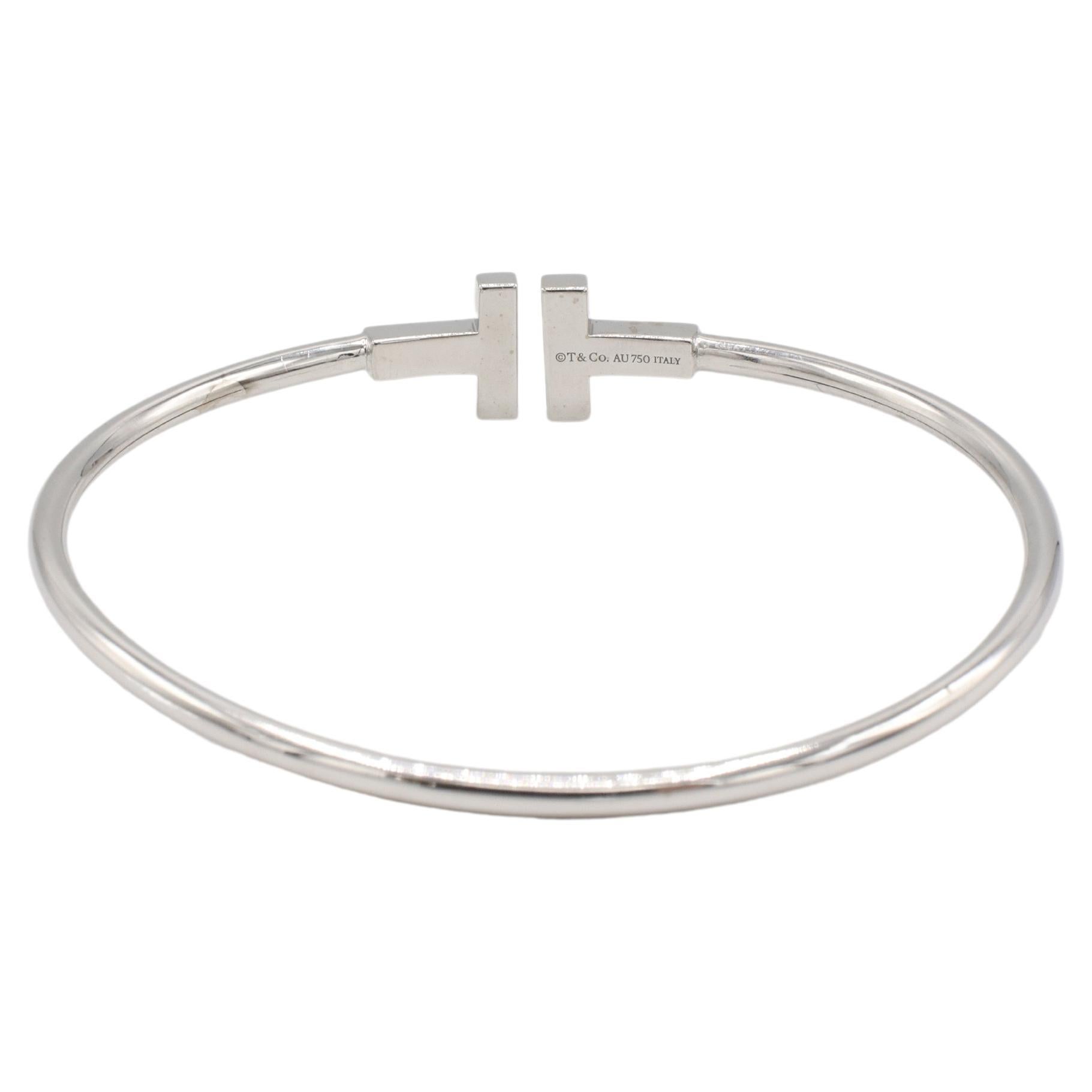 Modern Tiffany & Co. T Wire 18 Karat White Gold Bangle Bracelet For Sale