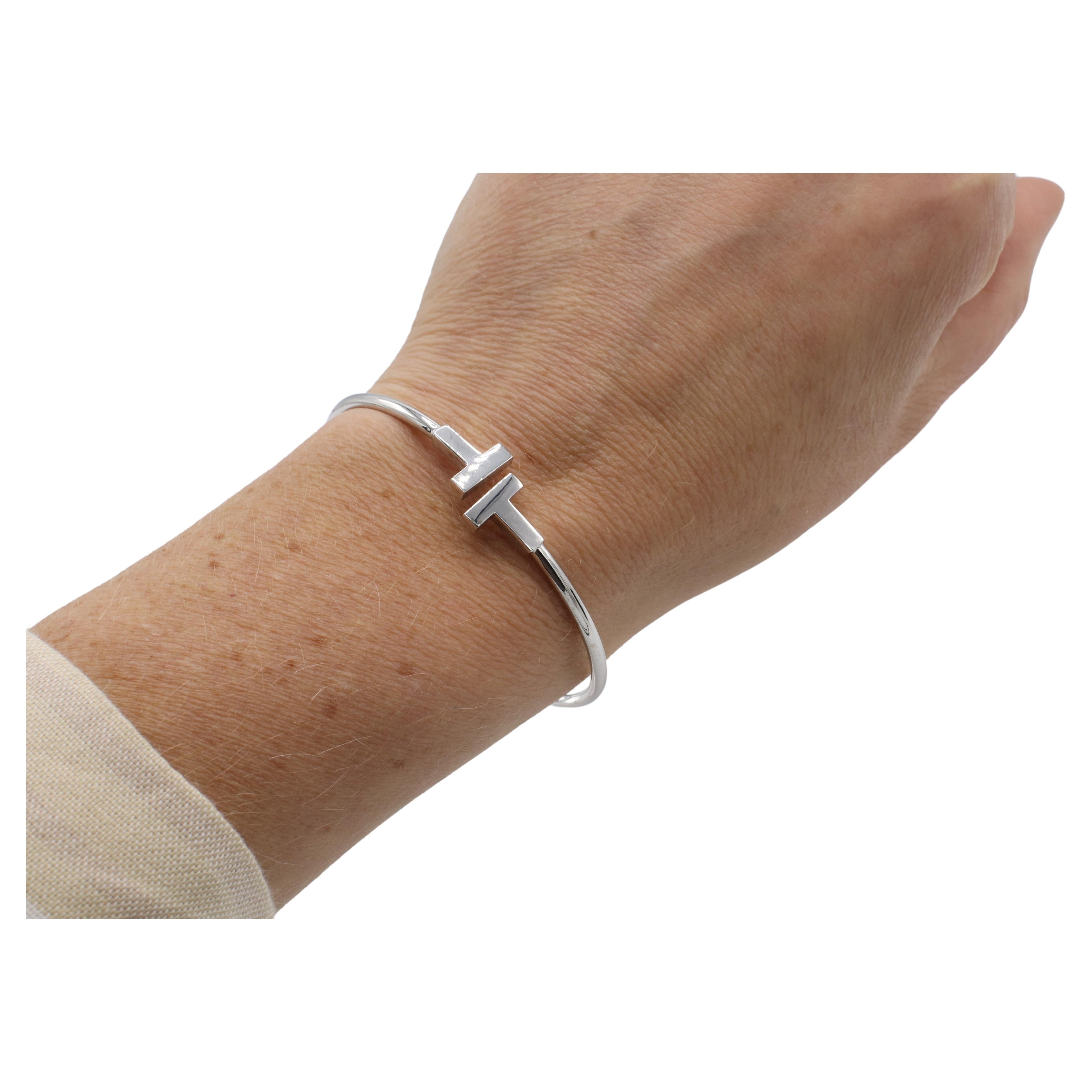 Women's Tiffany & Co. T Wire 18 Karat White Gold Bangle Bracelet For Sale