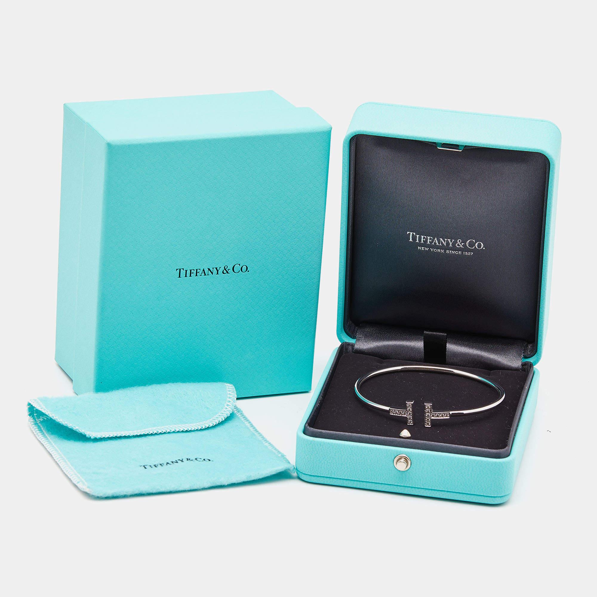 Tiffany & Co. T Wire Diamond 18k White Gold Bracelet In Excellent Condition For Sale In Dubai, Al Qouz 2