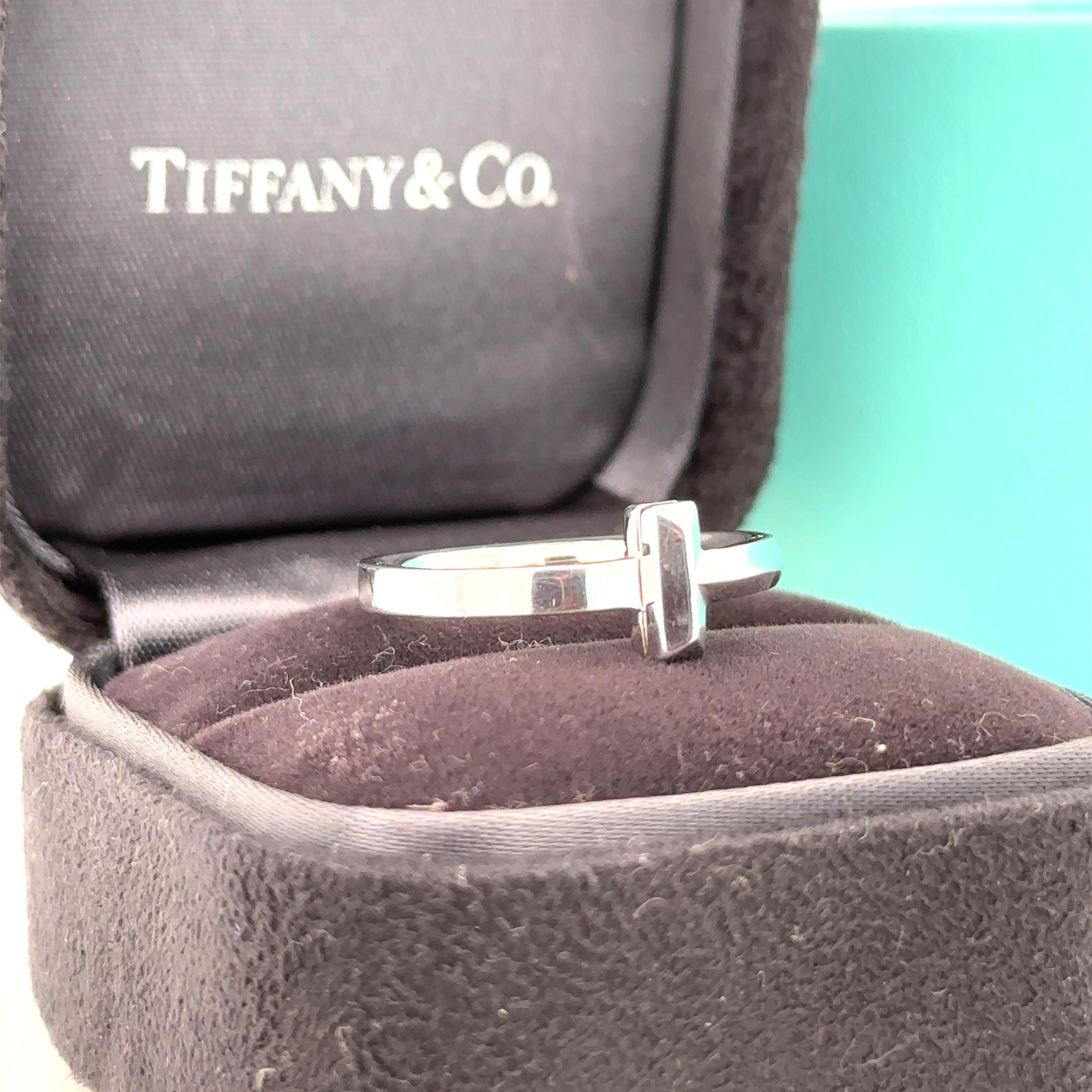 Tiffany & Co. T Wire Ring For Sale 2