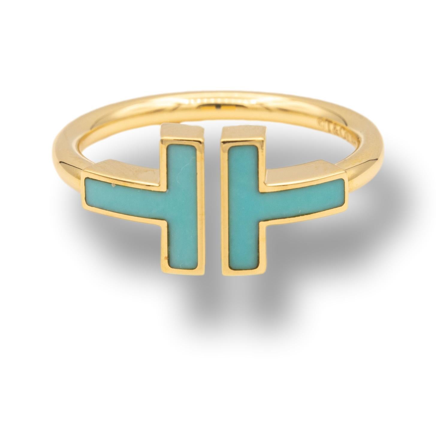 Tiffany & Co. wire ring from the Tiffany T collection finely crafted in 18 karat yellow gold with an open Turquoise Double 