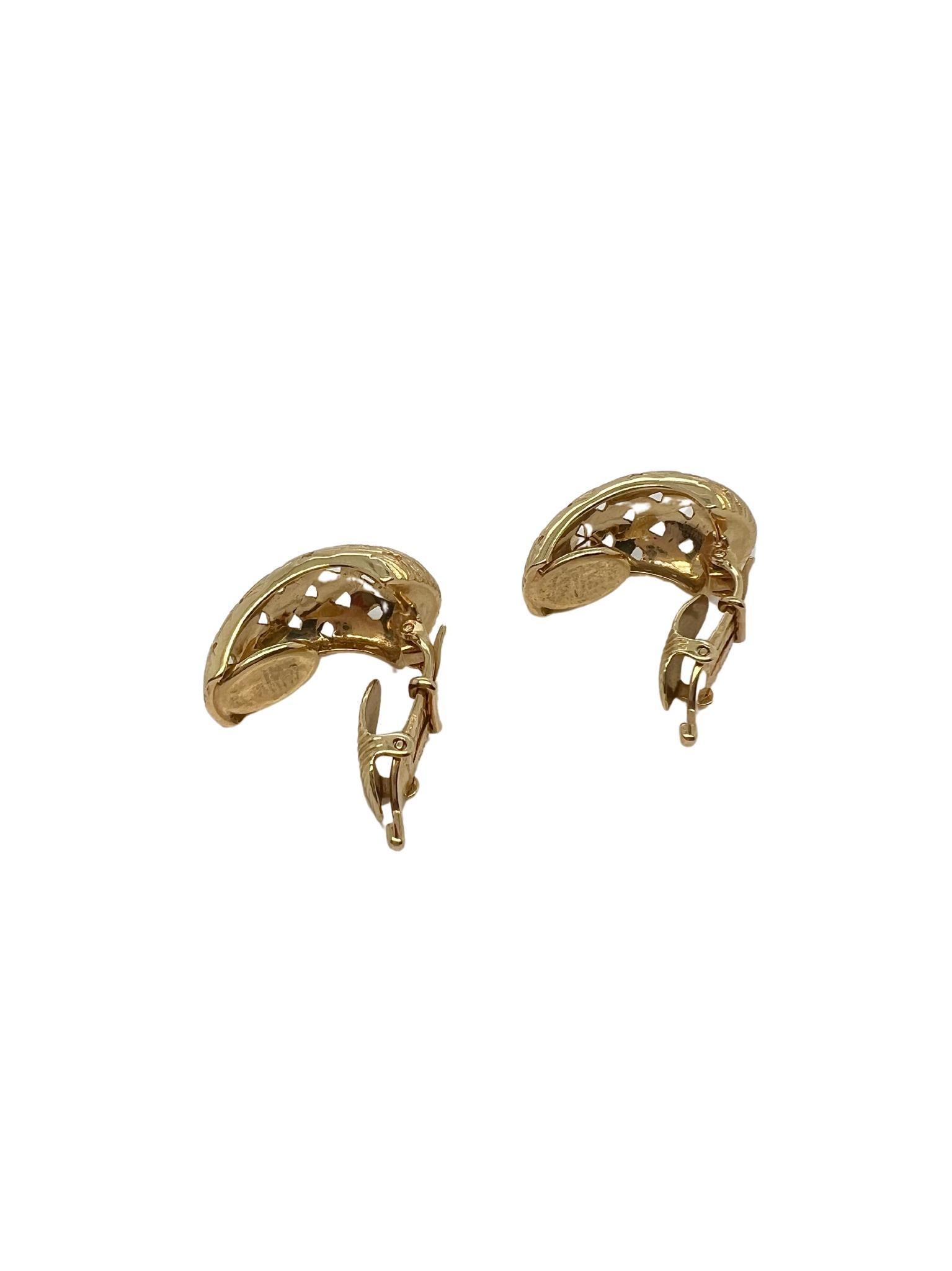 Tiffany & Co Boucles d'oreilles à pince en or jaune 14K texturé Excellent état - En vente à New York, NY
