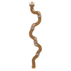 Tiffany & Co. Textured Station Chain Bracelet in 18kt Yellow Gold with Diamonds