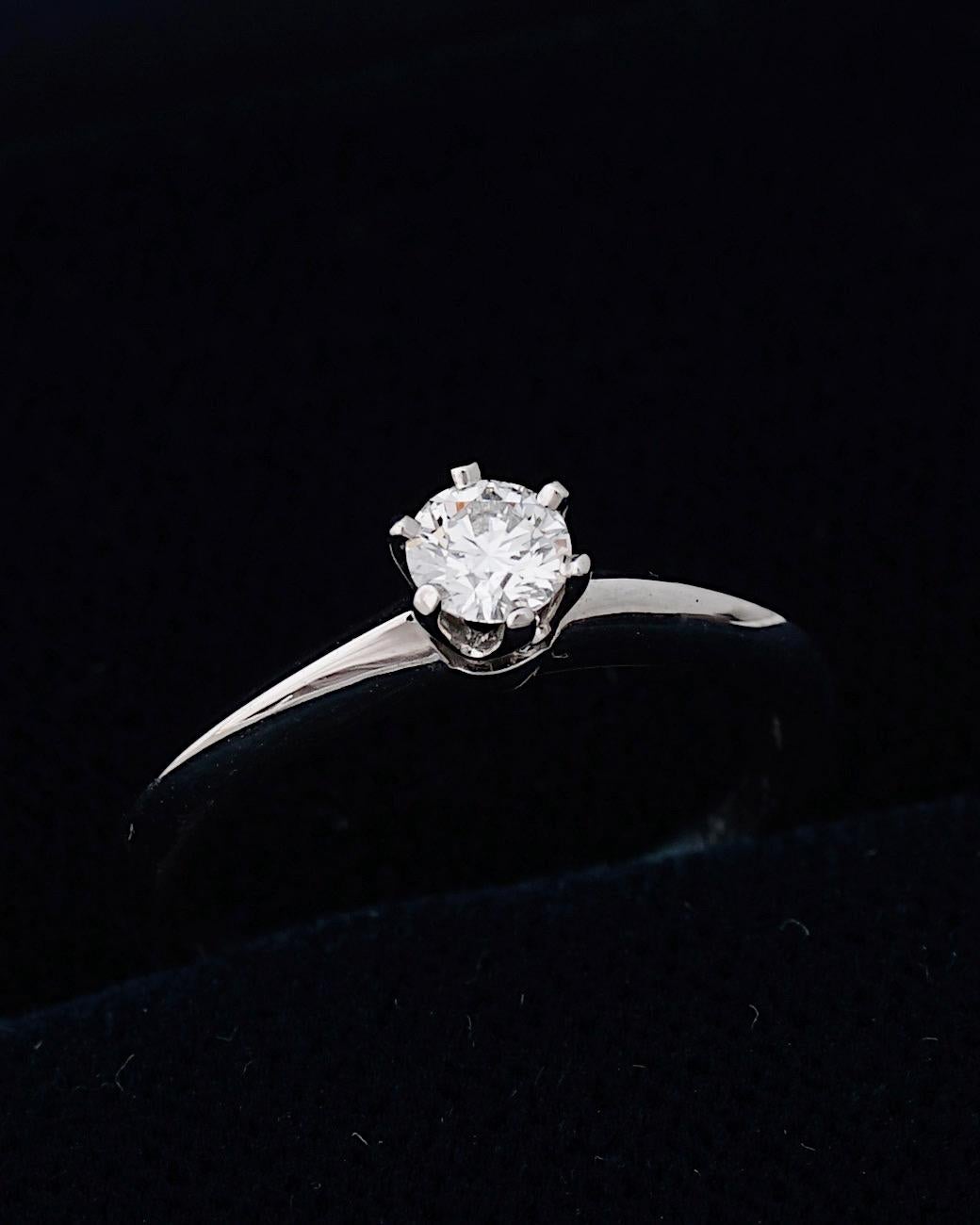 Round Cut Tiffany & Co, 