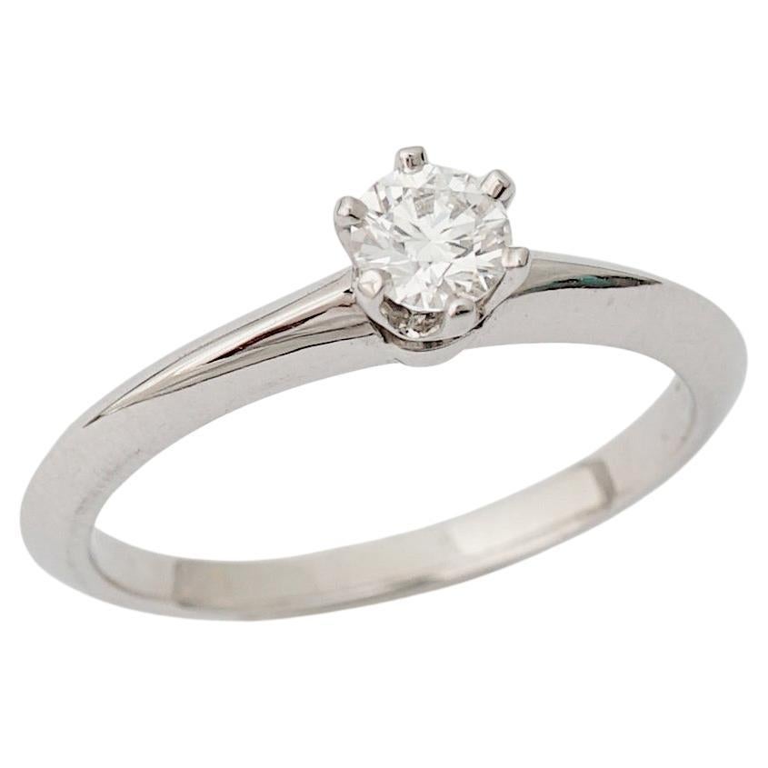 Tiffany & Co, "The Tiffany Setting" 0,21 Karat G/VS1 Diamantring
