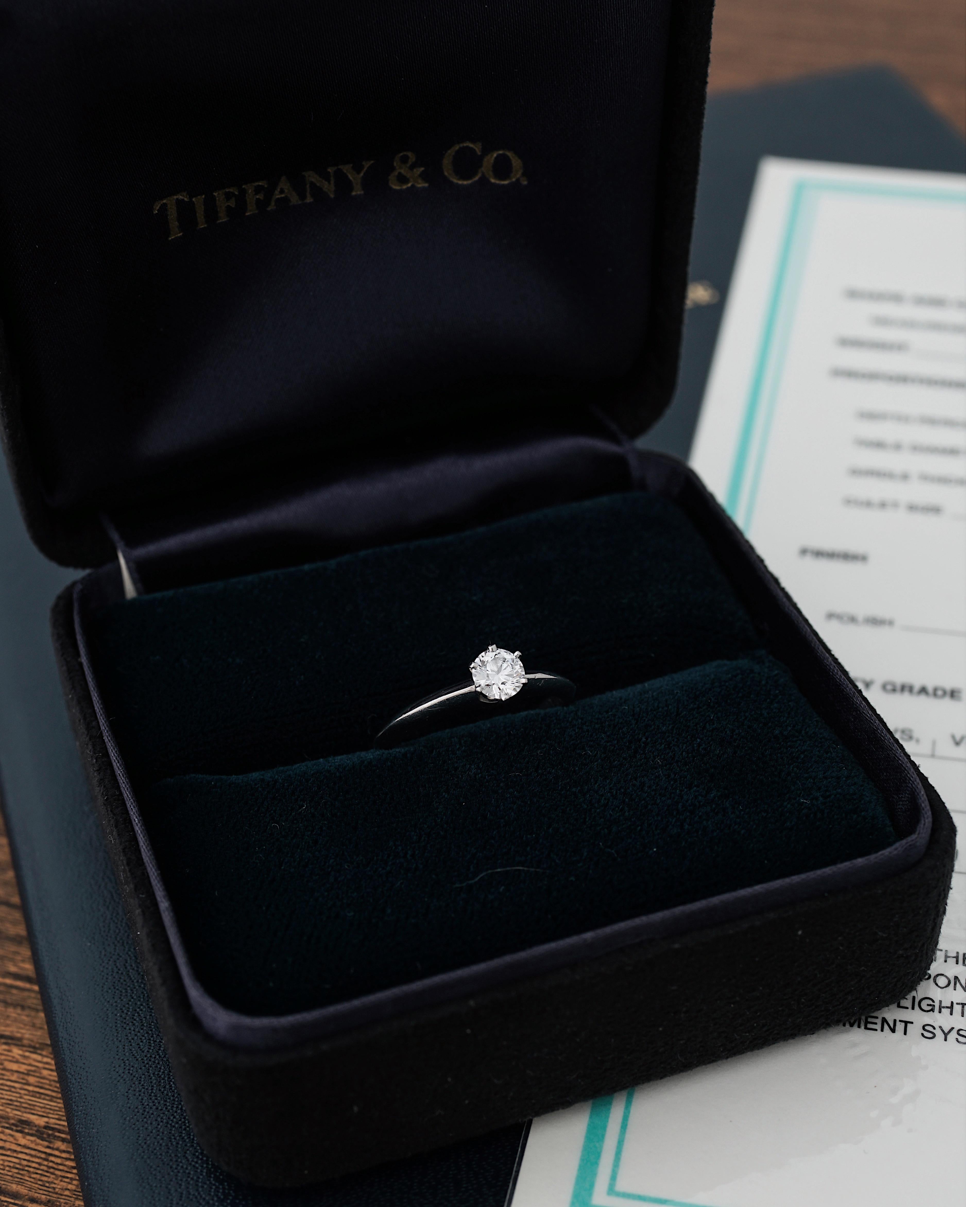 Round Cut Tiffany & Co, 
