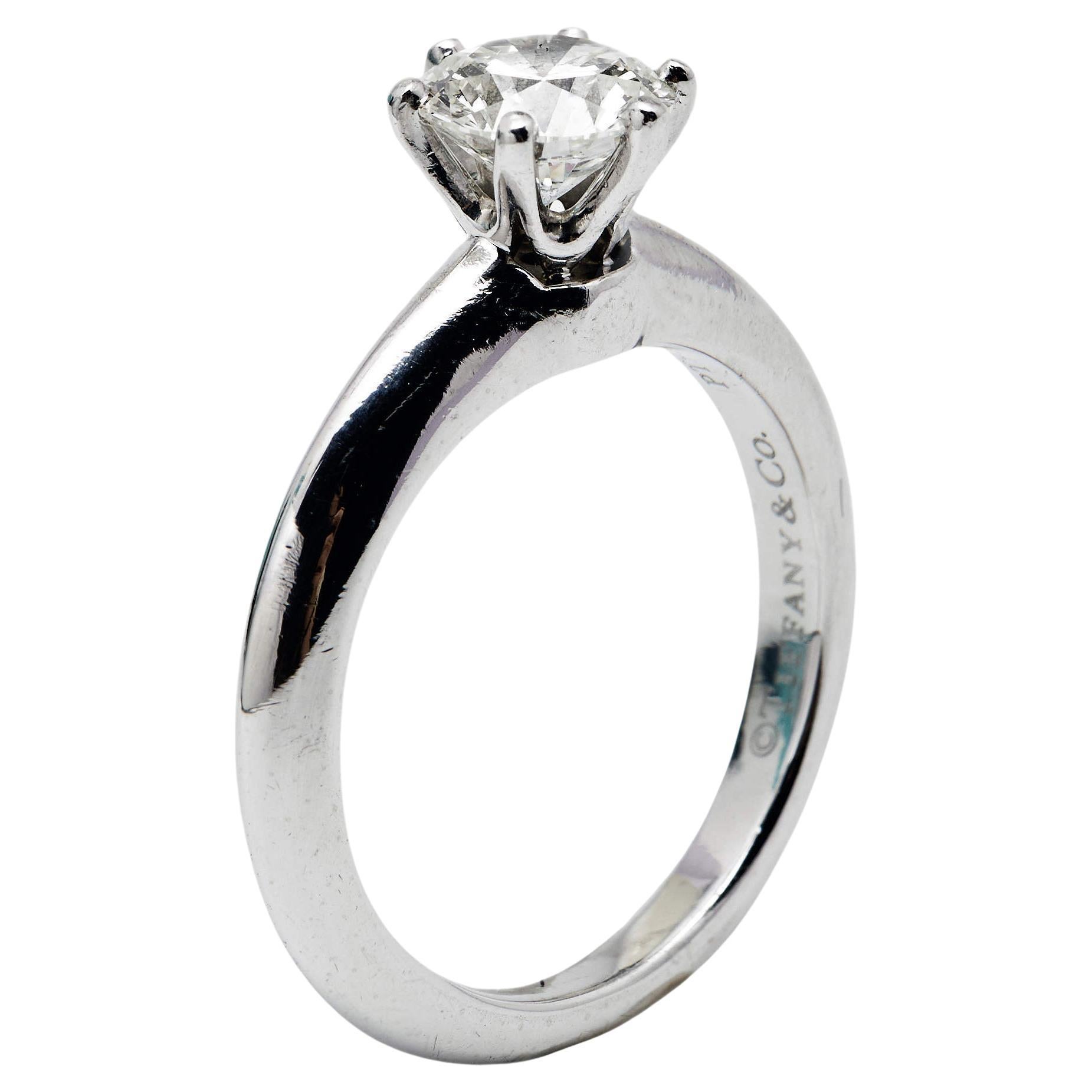 Tiffany & Co. The Tiffany Setting Diamond 0.70 ct Platinum Solitaire Engagement