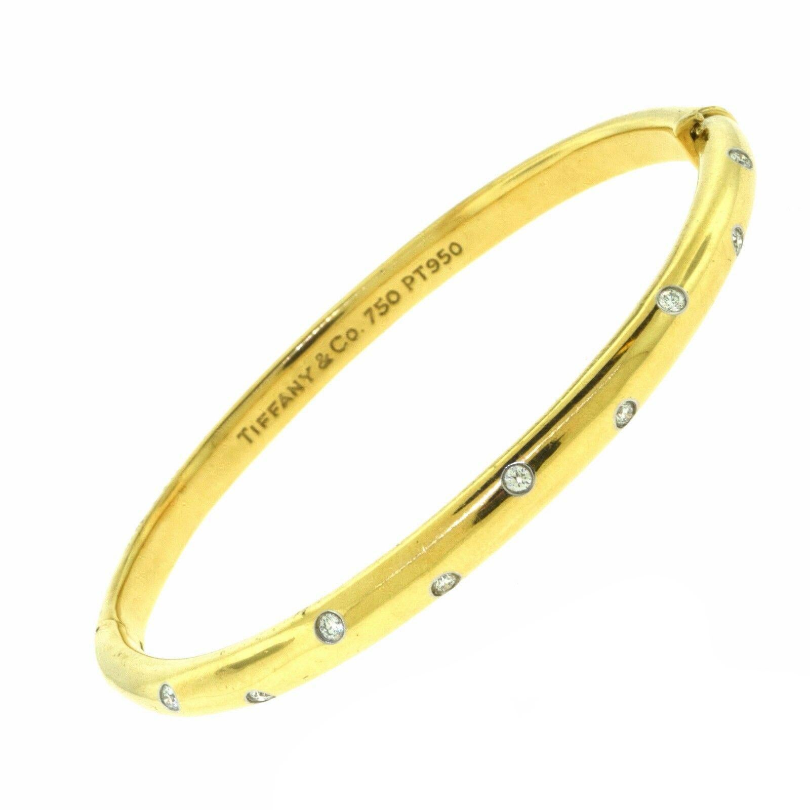 Tiffany & Co. Thin Etoile Bangle in Yellow Gold with Diamonds In Good Condition In Miami, FL