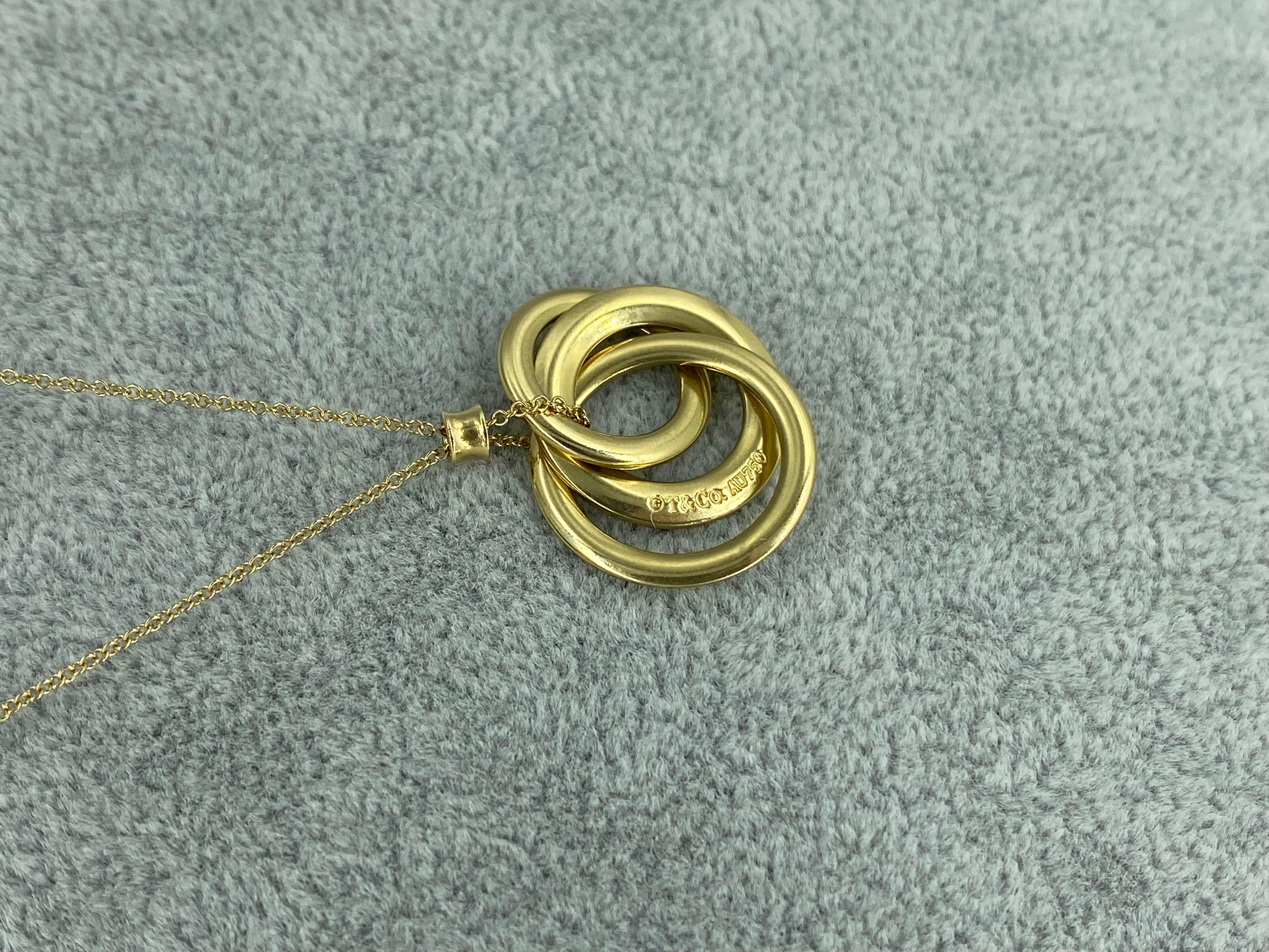three interlocking rings