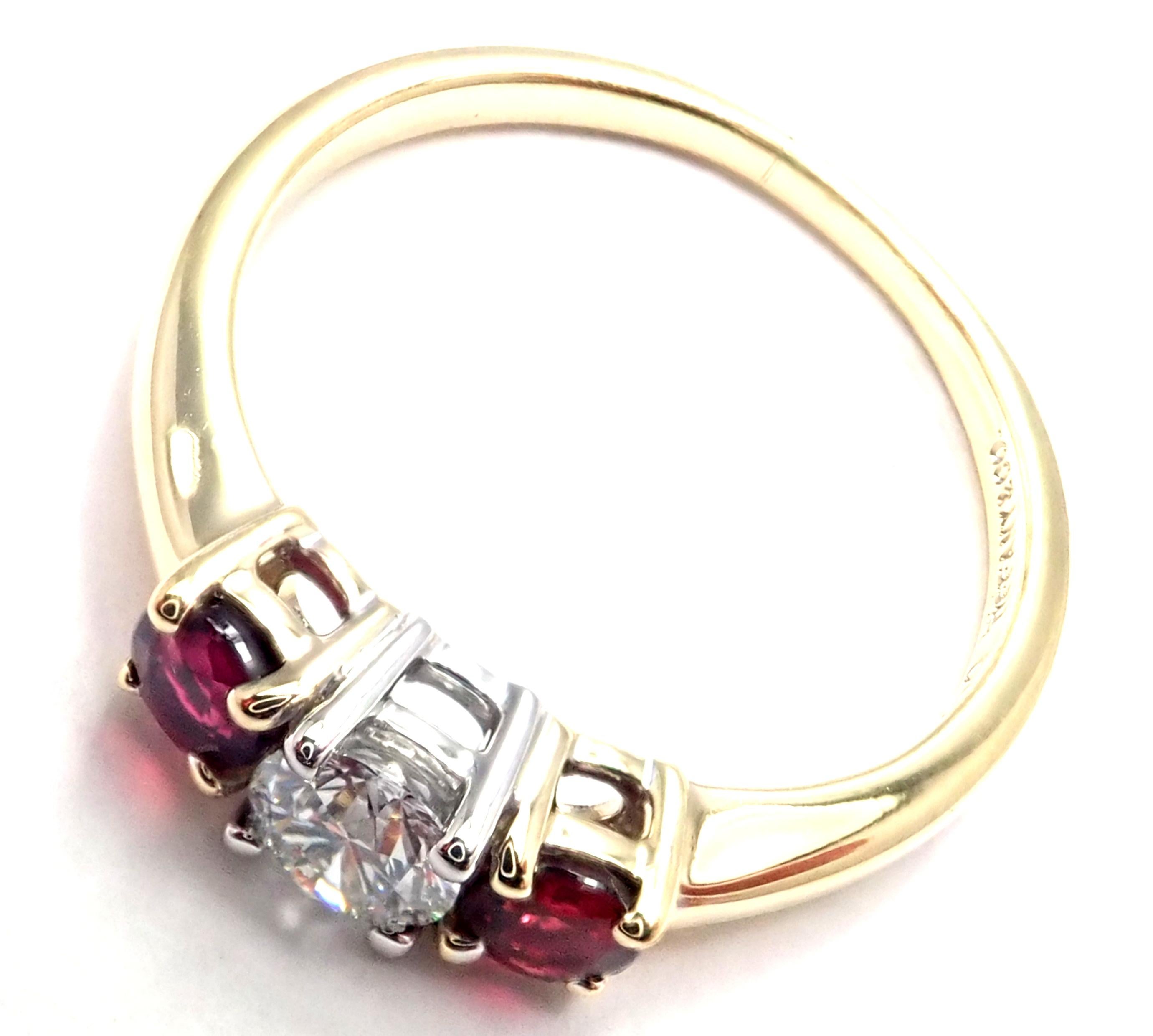 Tiffany & Co. Three-Stone Diamond Ruby Yellow Gold Platinum Band Ring In Excellent Condition For Sale In Holland, PA