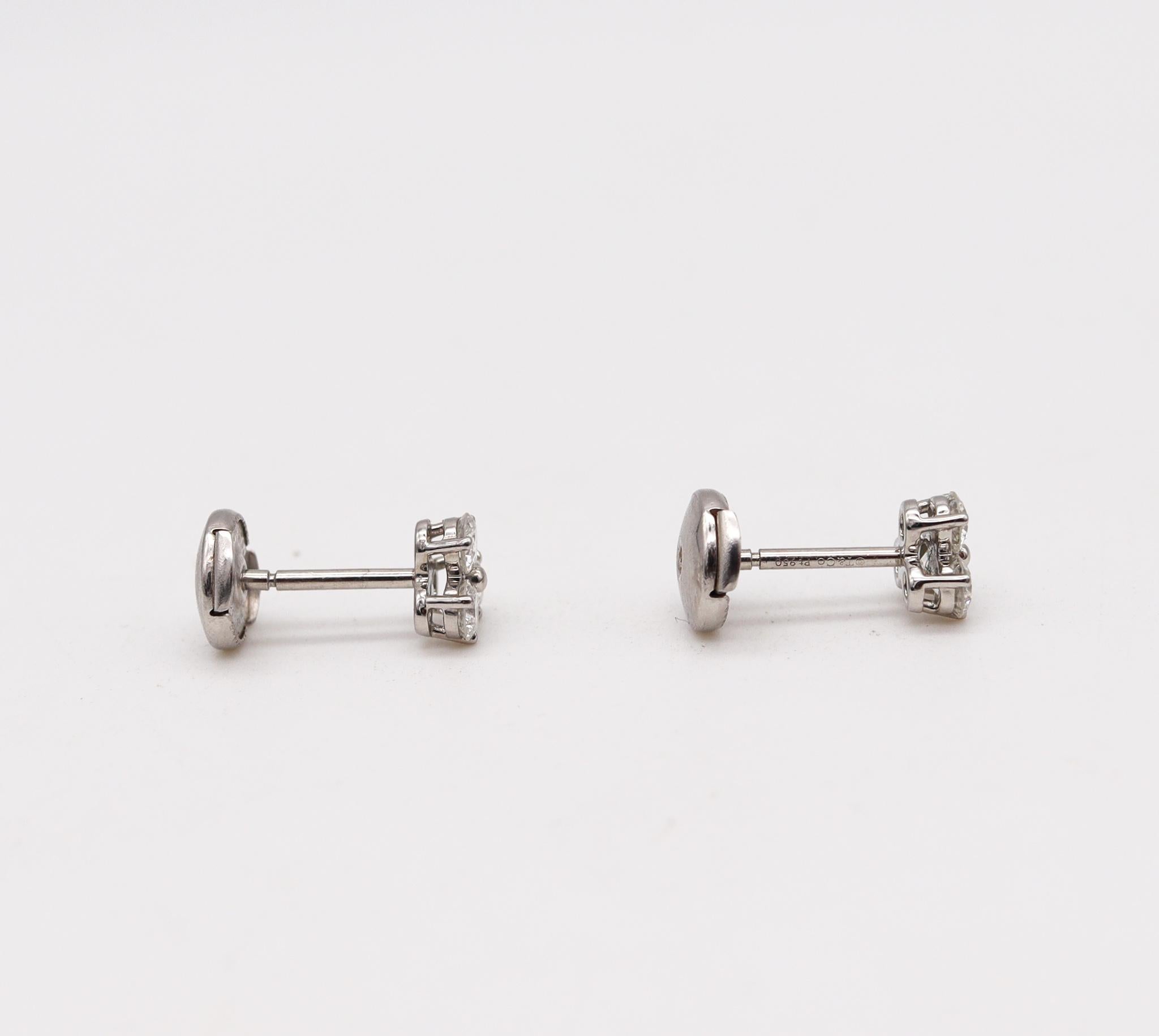 Tiffany & Co. Three Stones Earrings Studs In Solid Platinum With 6 VVS Diamonds In Excellent Condition In Miami, FL