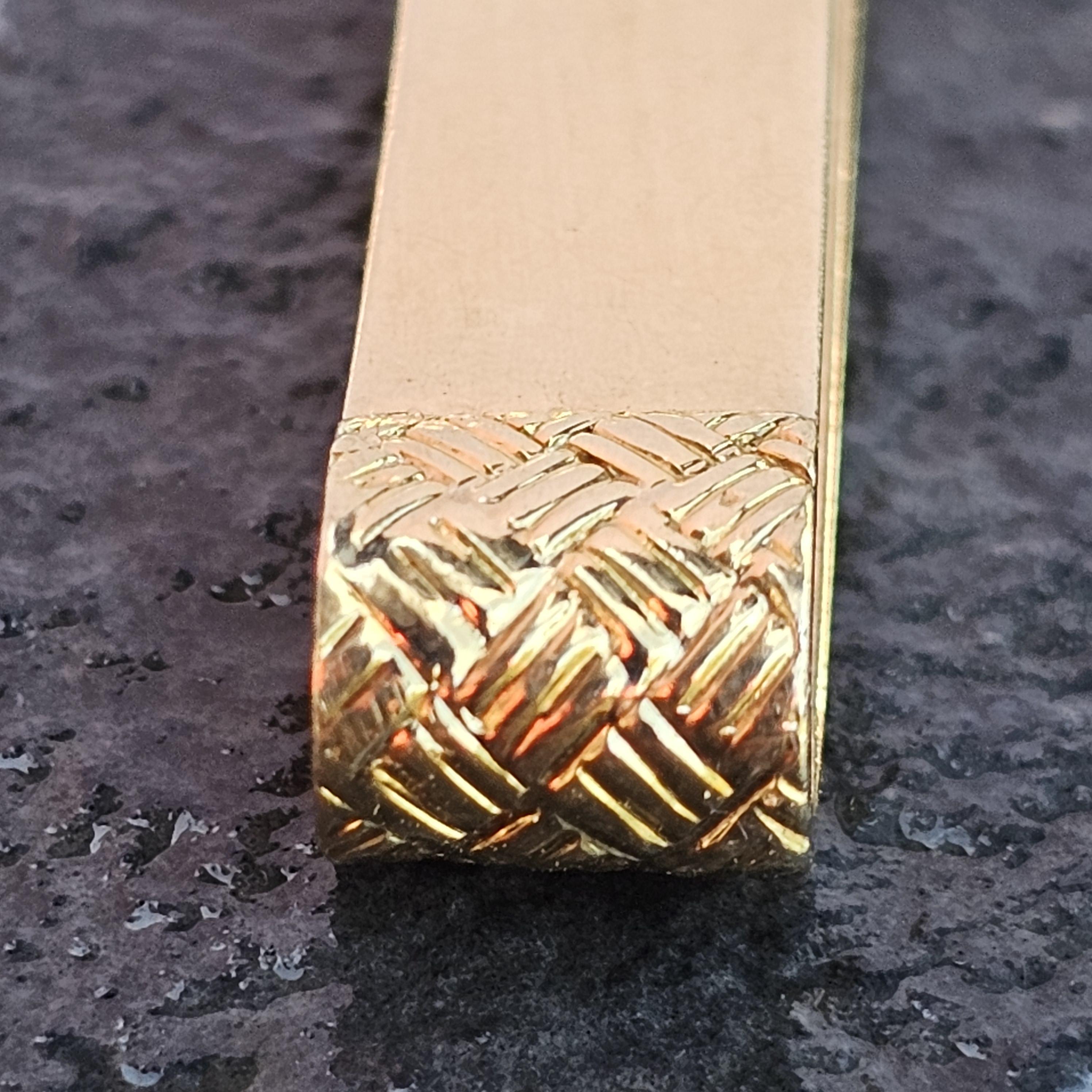 Tiffany & Co. Pasador de corbata tejido de cesta 13g oro amarillo 18k 1.75